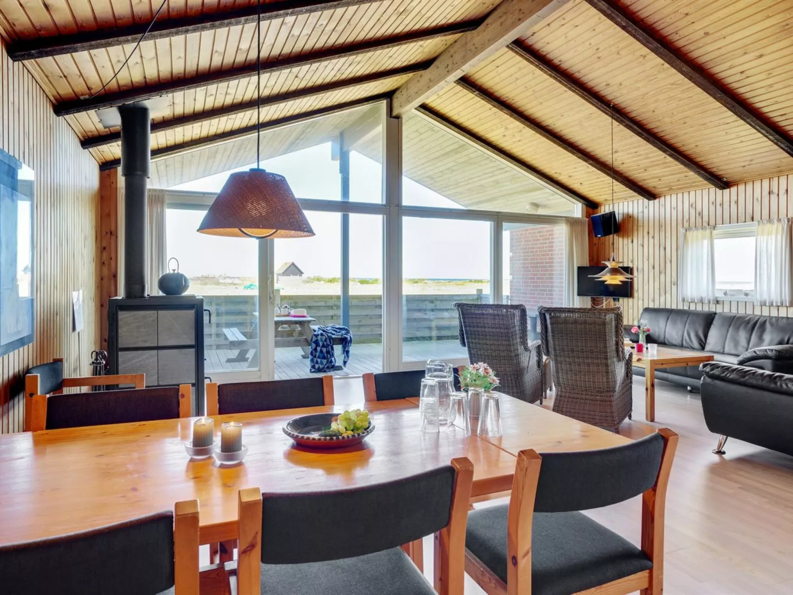 "Thrineke" - 200m from the sea-Dedans