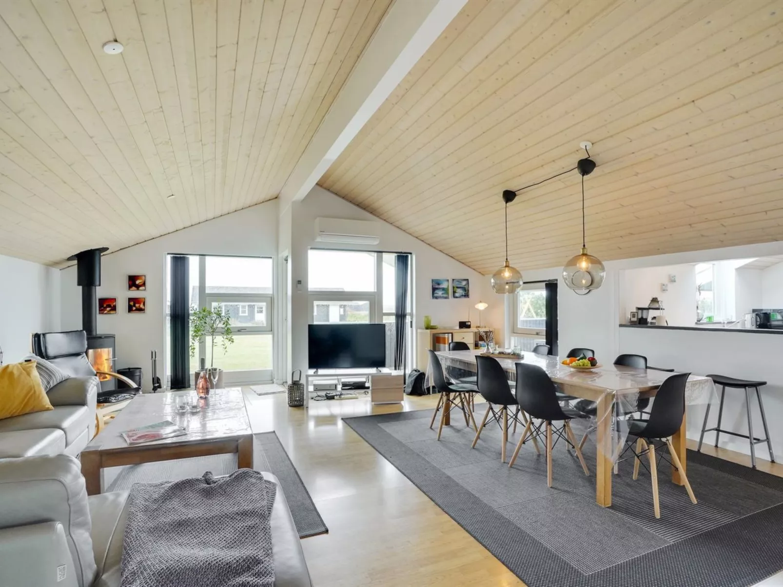 "Hildegunda" - 950m from the sea-Inside