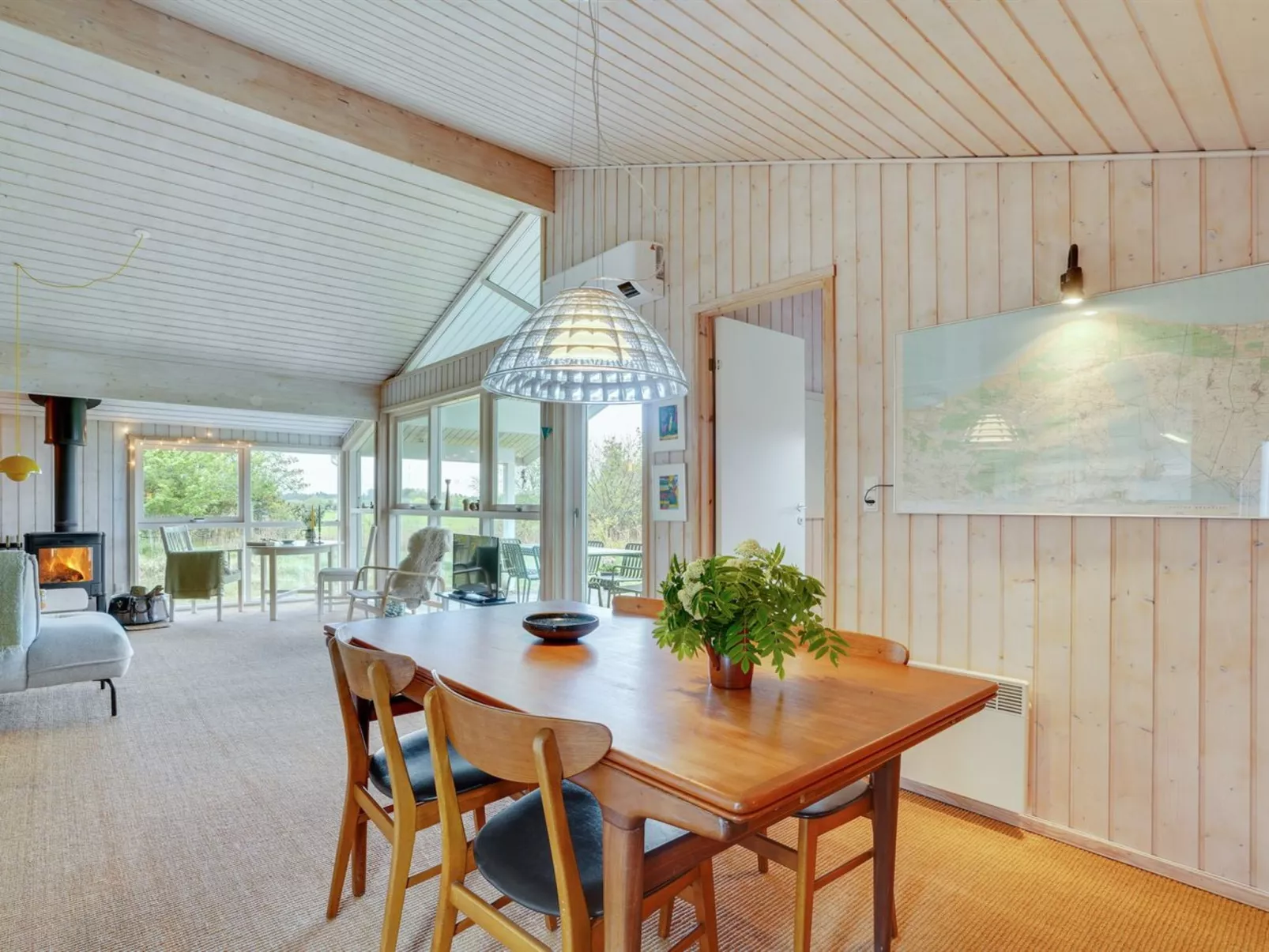 "Aameek" - 3km from the sea-Inside