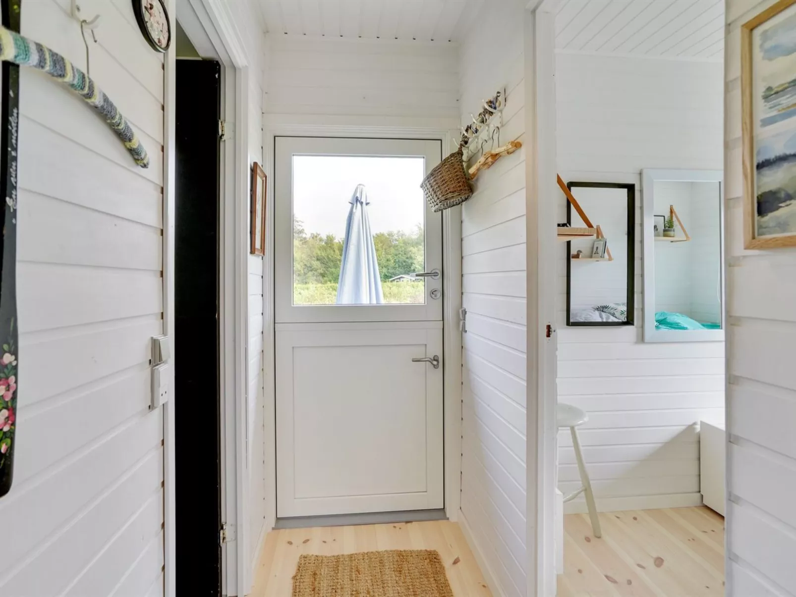 "Thersten" - 500m to the fjord-Inside