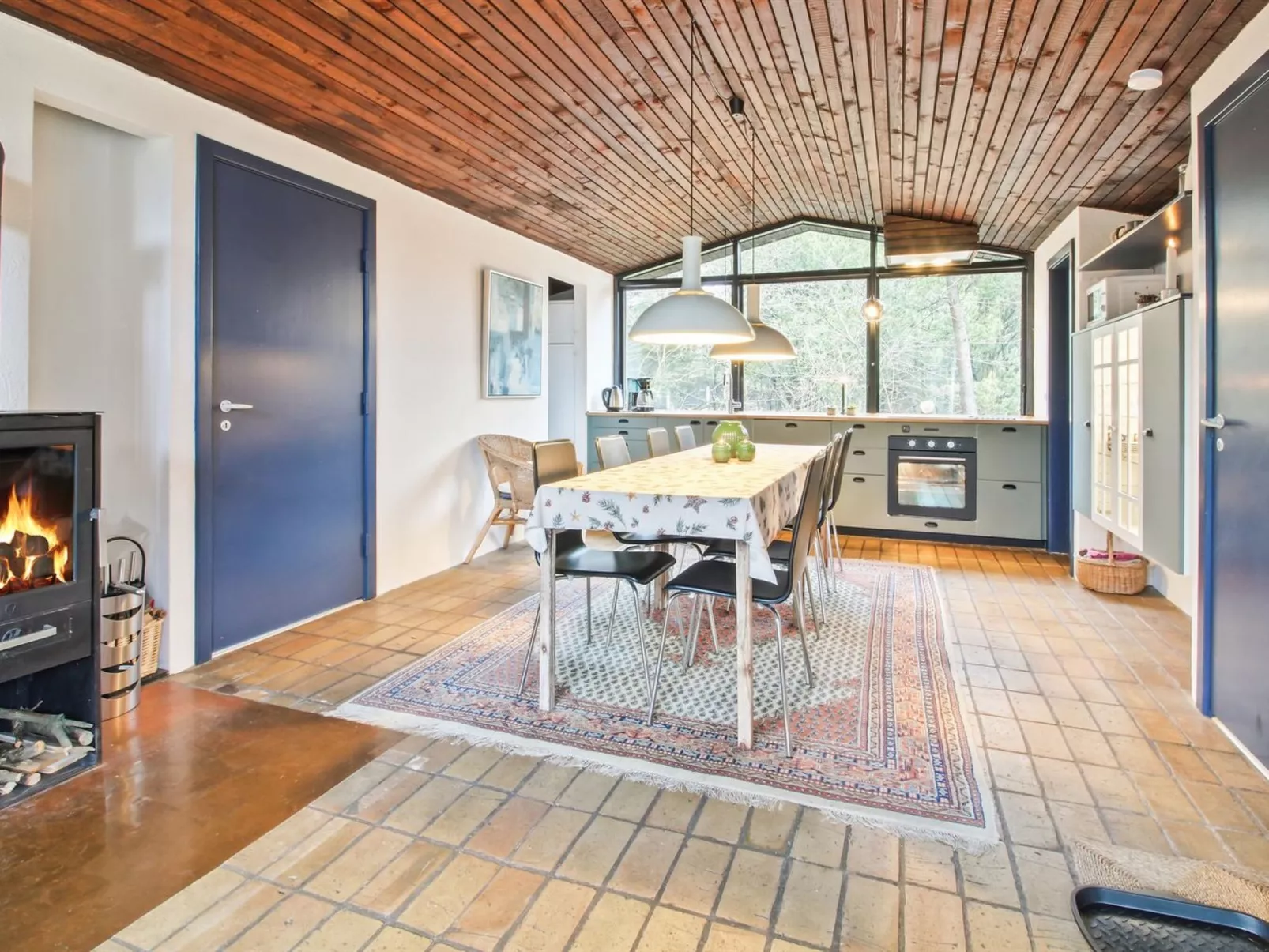 "Saxi" - 2.6km from the sea-Drinnen