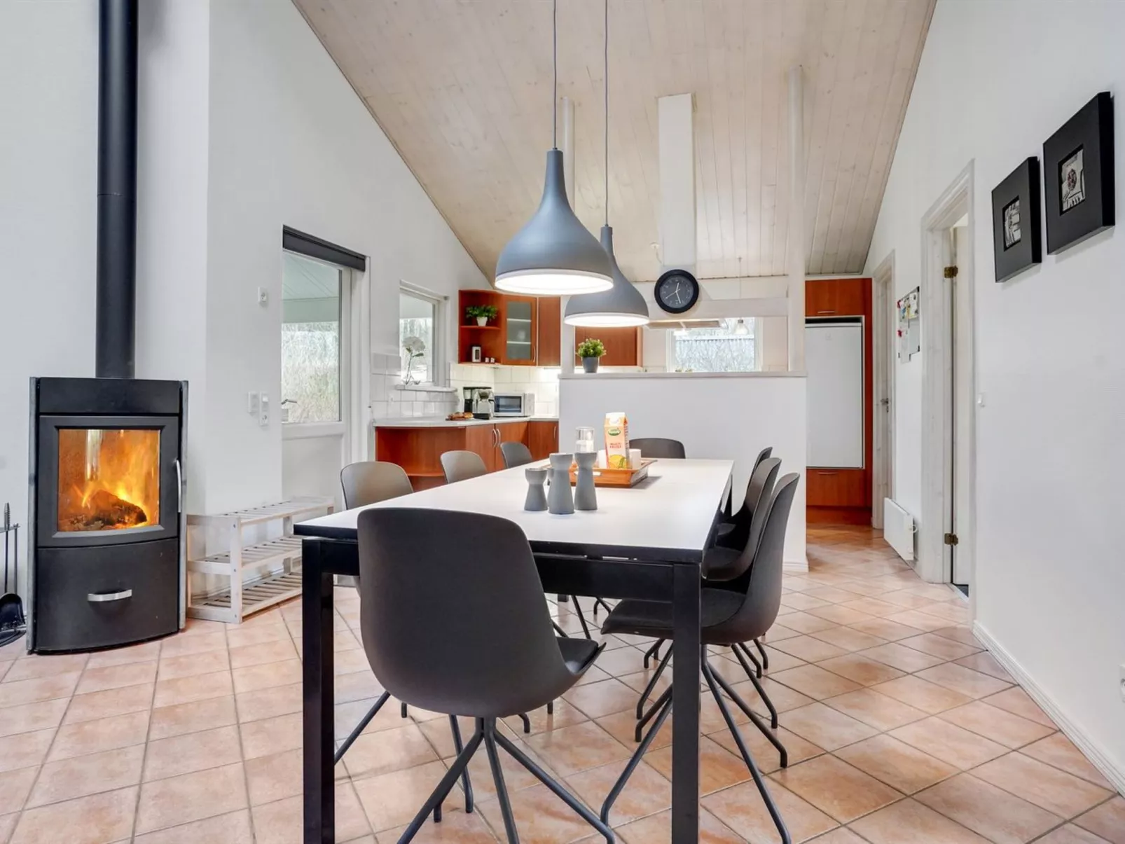 "Anica" - 29km from the sea-Drinnen