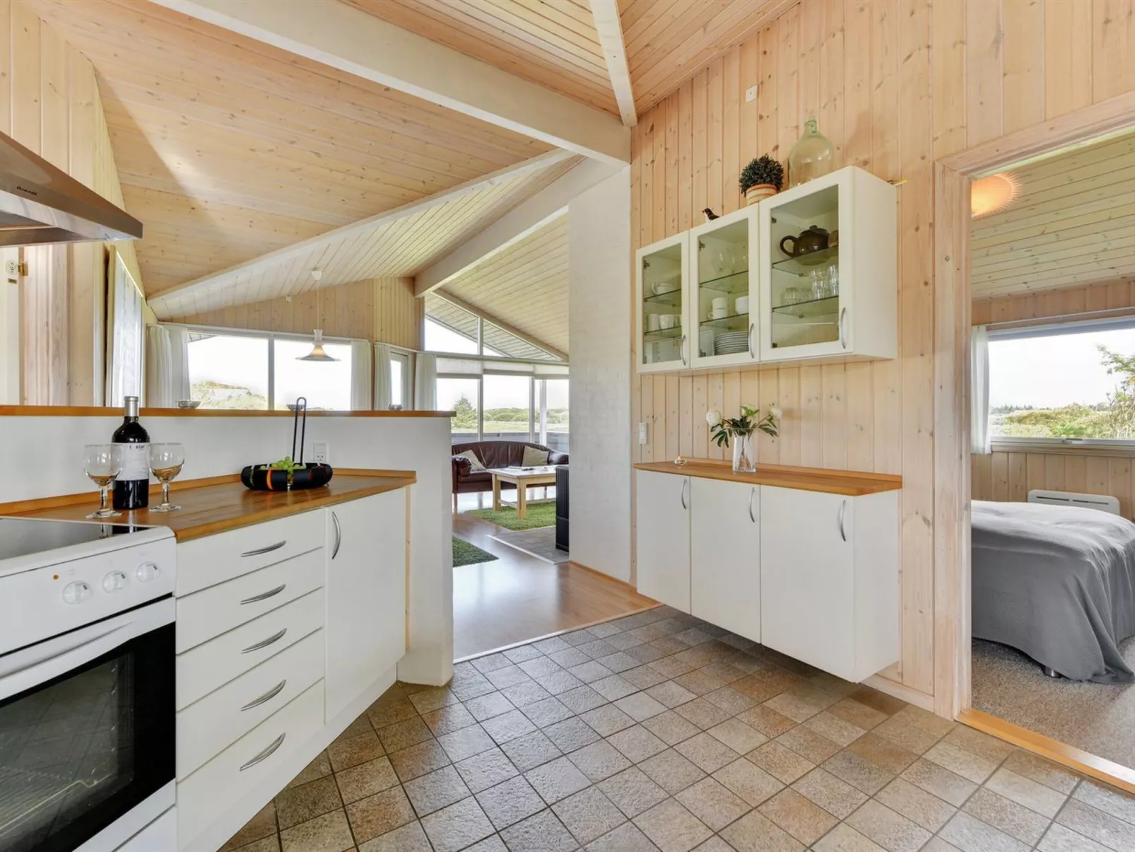 "Electra" - 500m to the fjord-Dedans