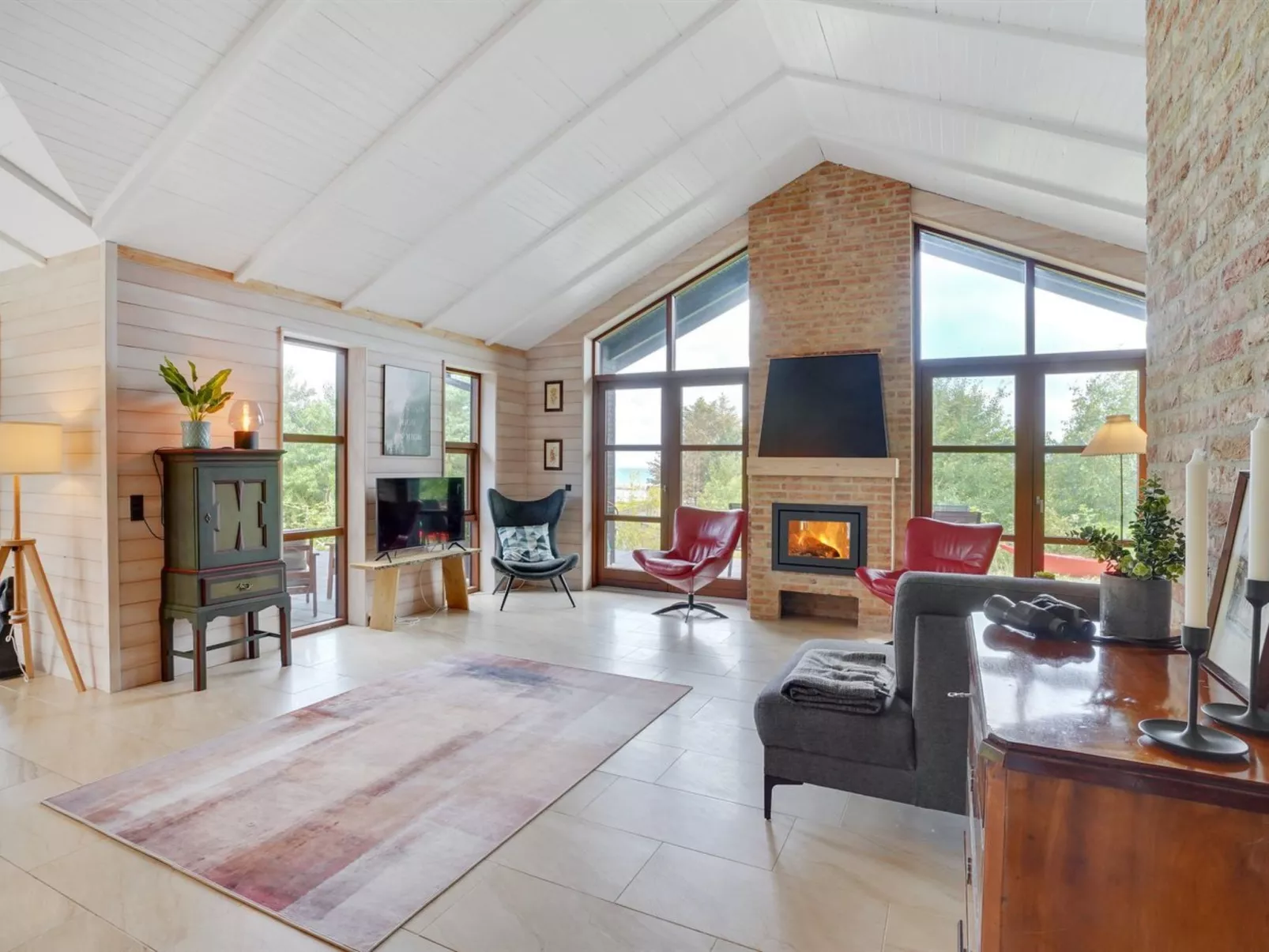 "Andri" - 600m to the fjord-Inside