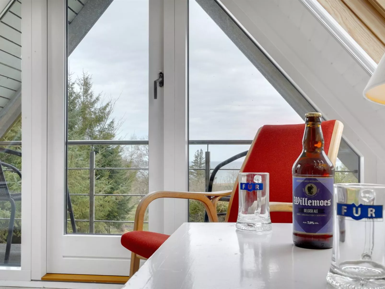 "Brunhild" - 300m to the fjord-Inside