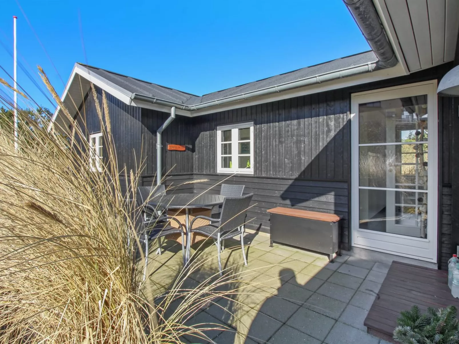 "Soleil" - 300m from the sea-Draußen