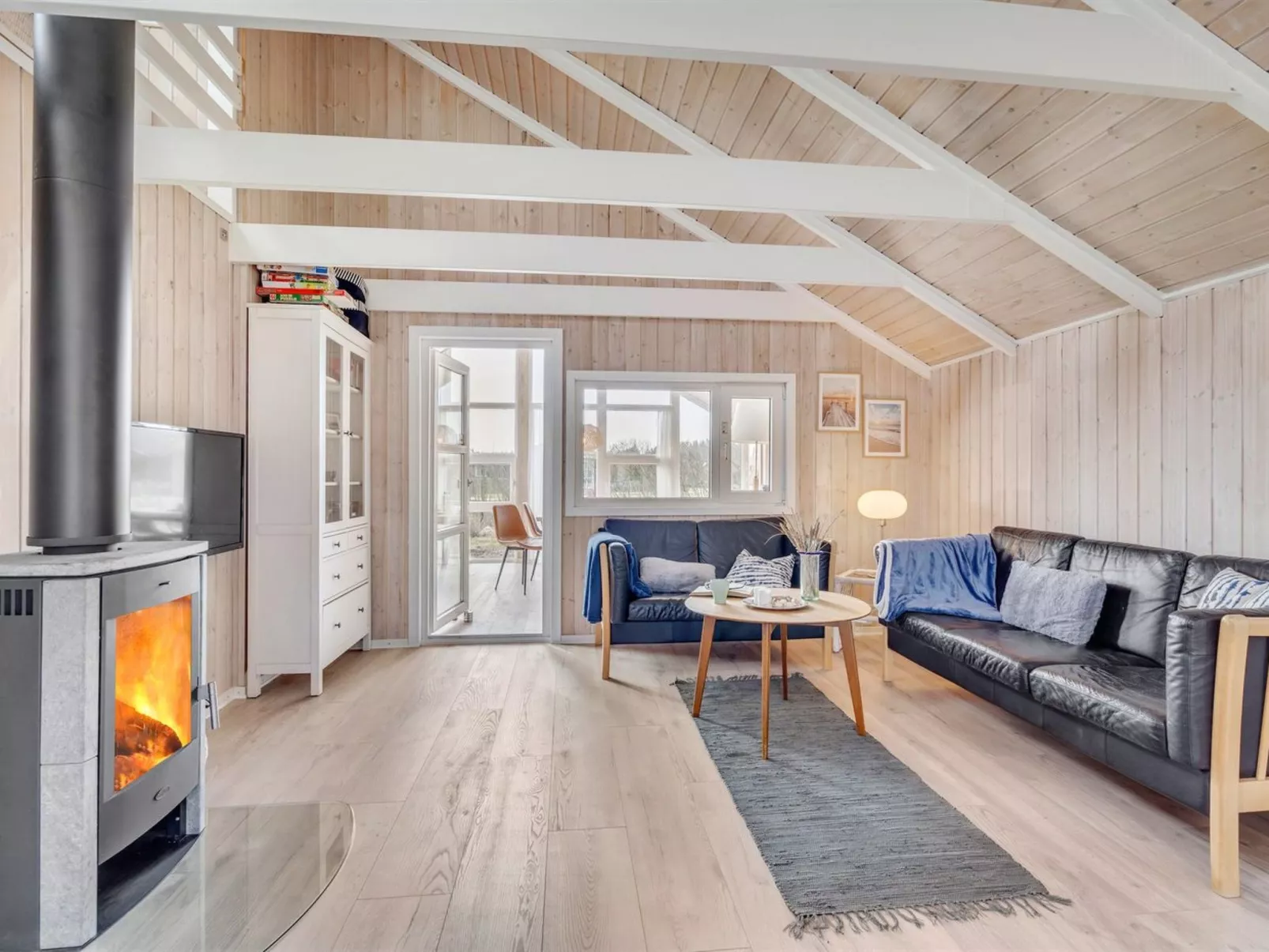 "Gudmundine" - 350m to the fjord-Inside