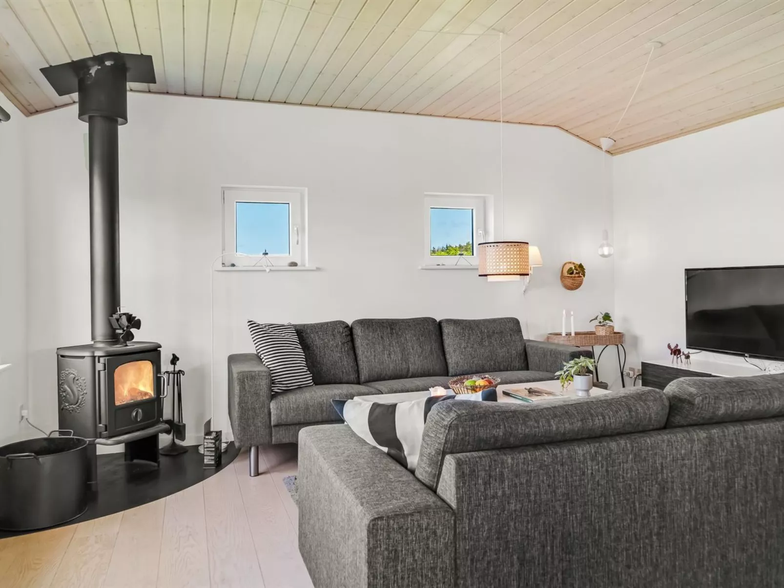 "Lica" - 600m from the sea-Inside