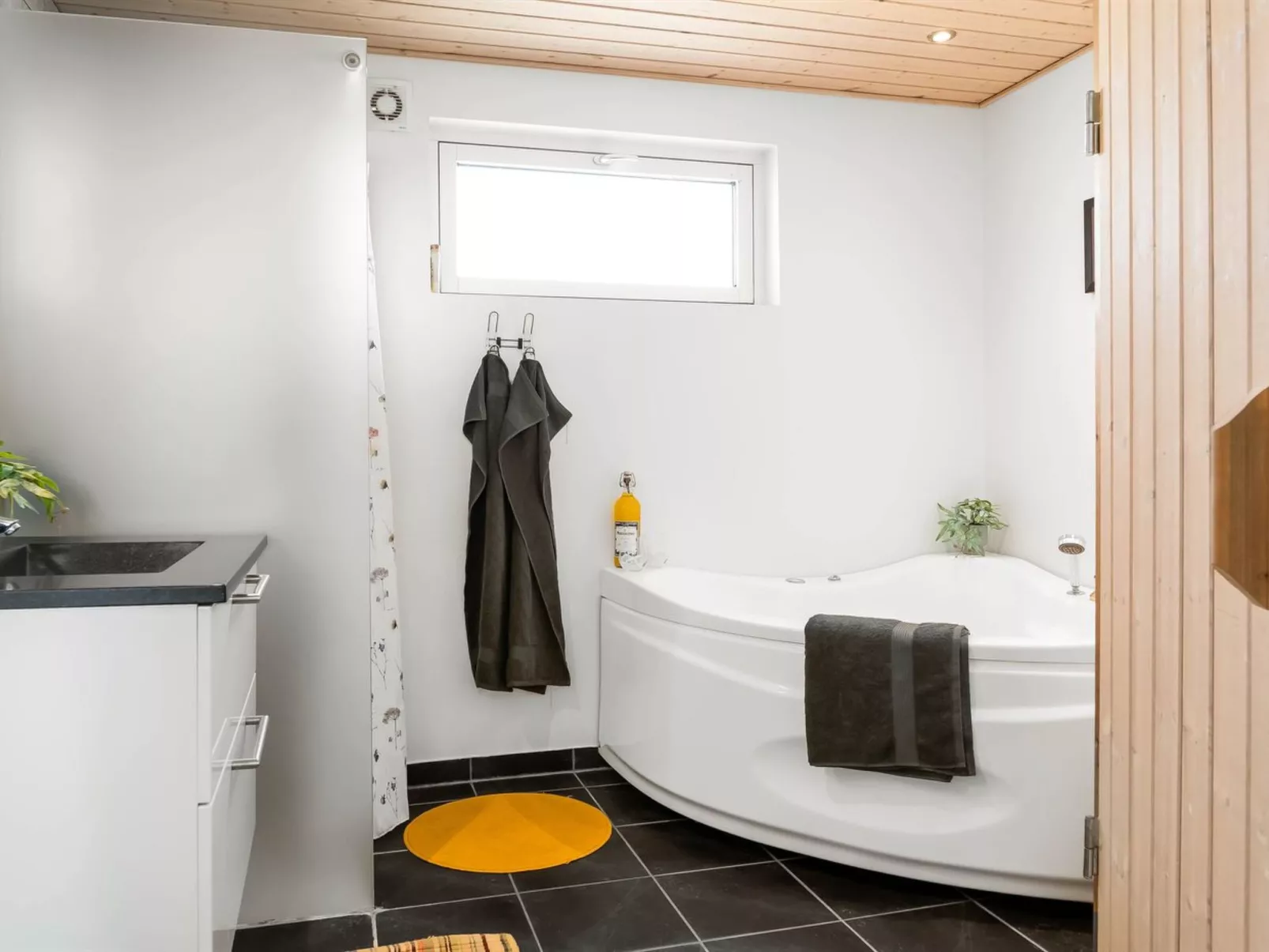 "Gynther" - 150m from the sea-Inside