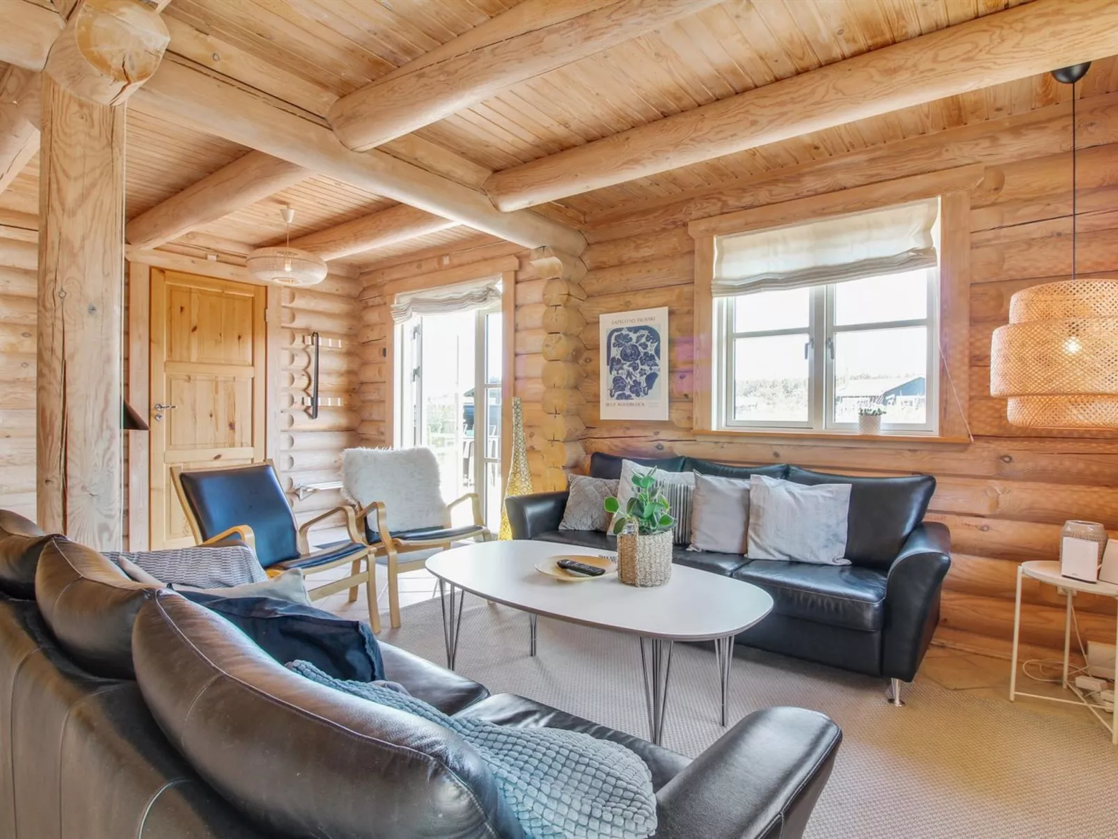 "Salmund" - 600m from the sea-Inside