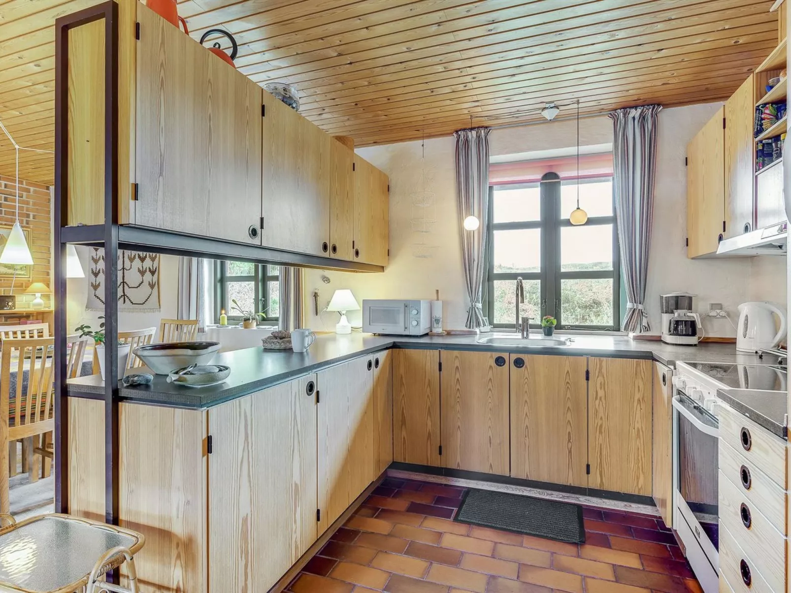 "Thermet" - 900m from the sea-Inside