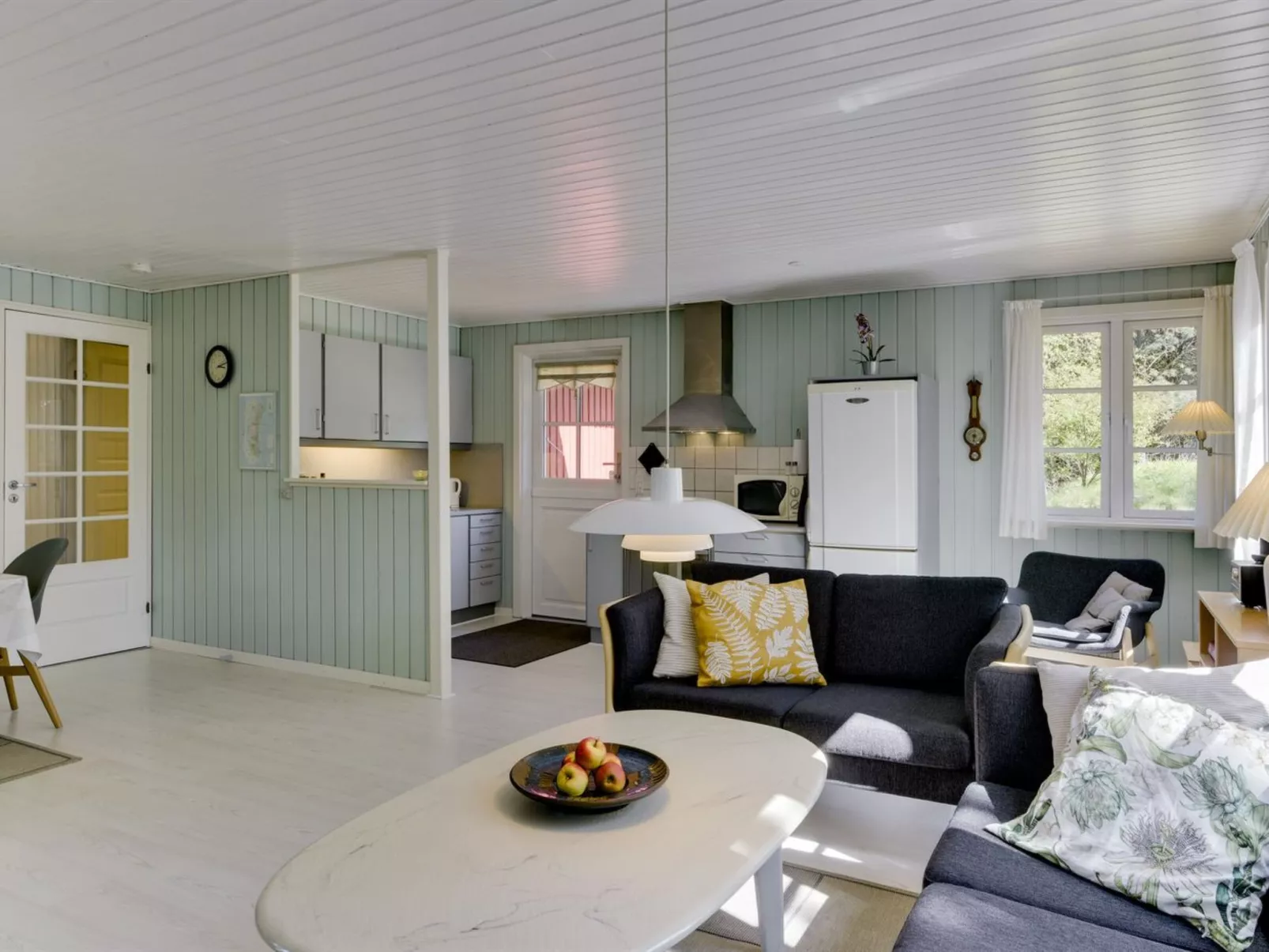 "Epiphania" - 900m from the sea-Inside