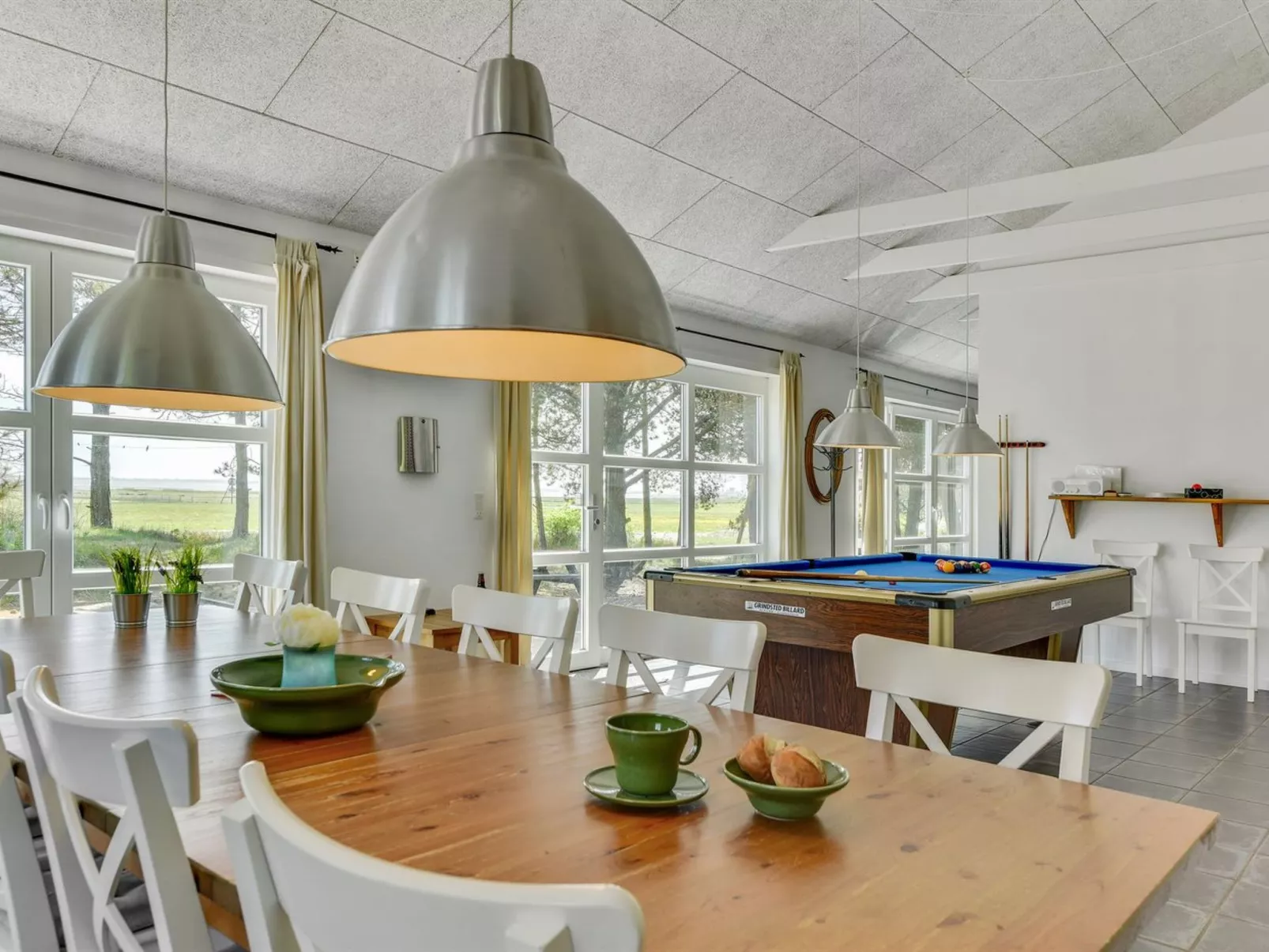 "Svanborg" - 3.7km from the sea-Dedans