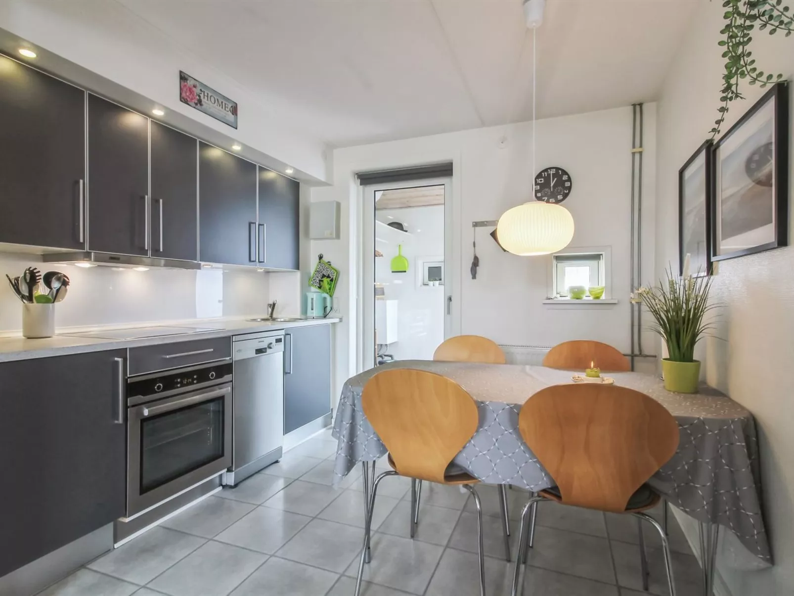 "Héléne" - 2.3km from the sea-Drinnen