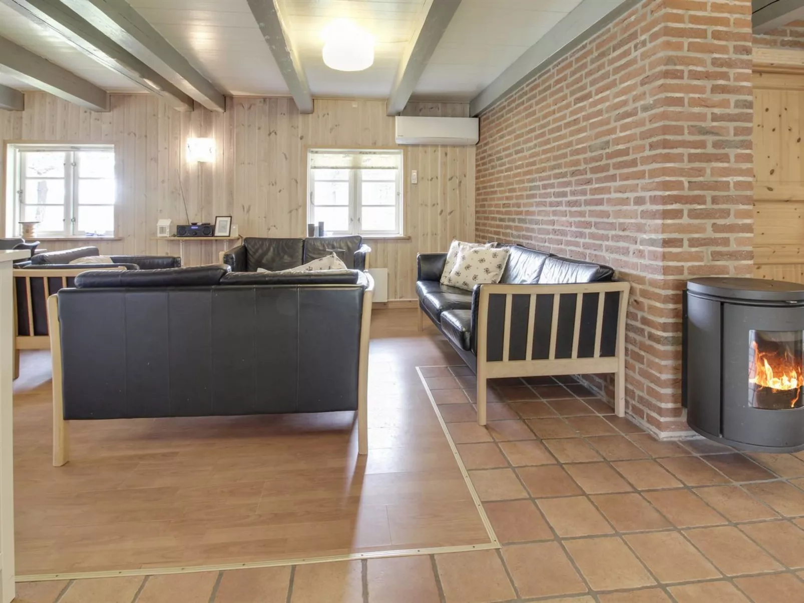 "Volmar" - 3.5km from the sea-Inside