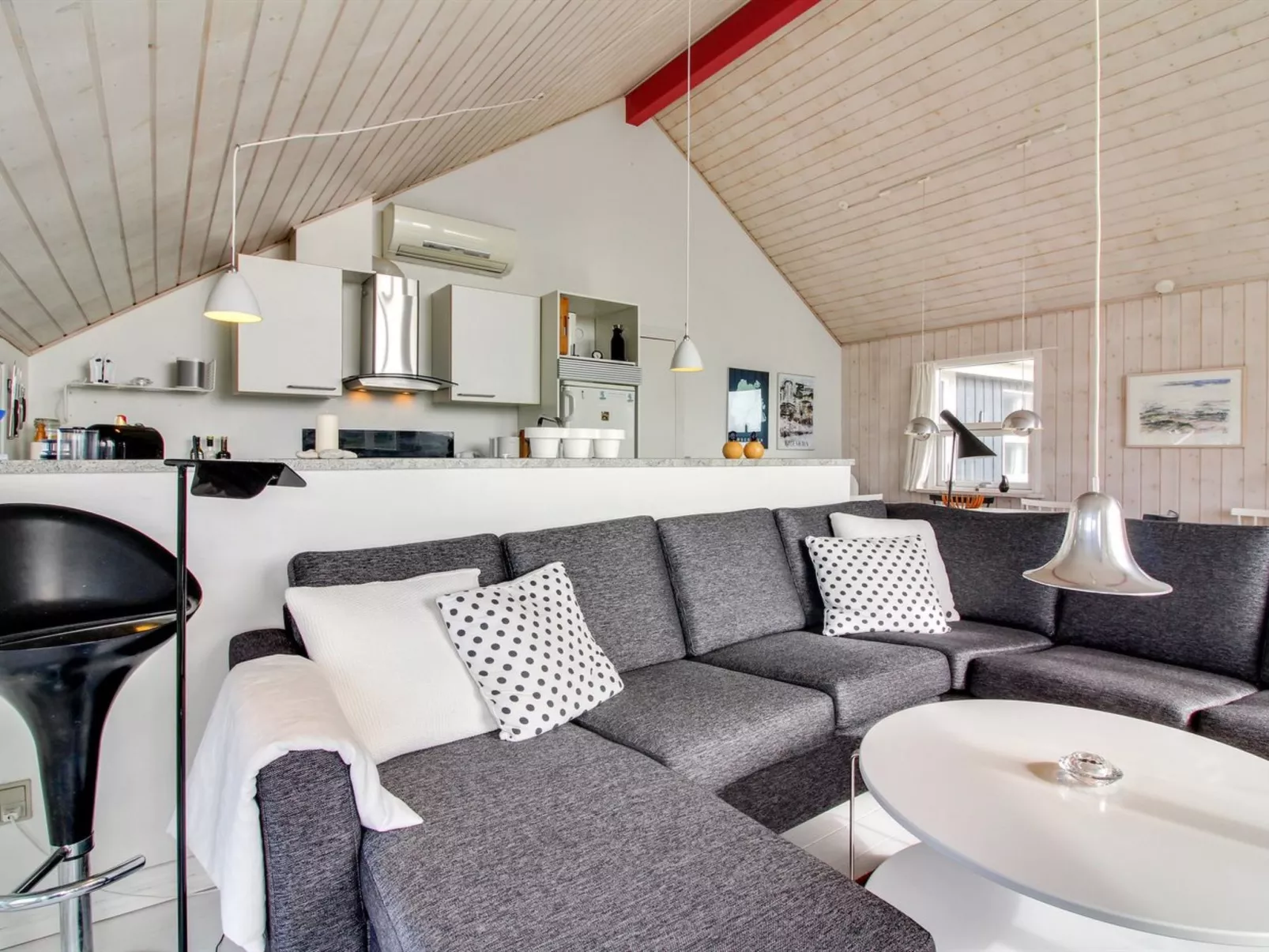 "Wifred" - 250m from the sea-Dedans