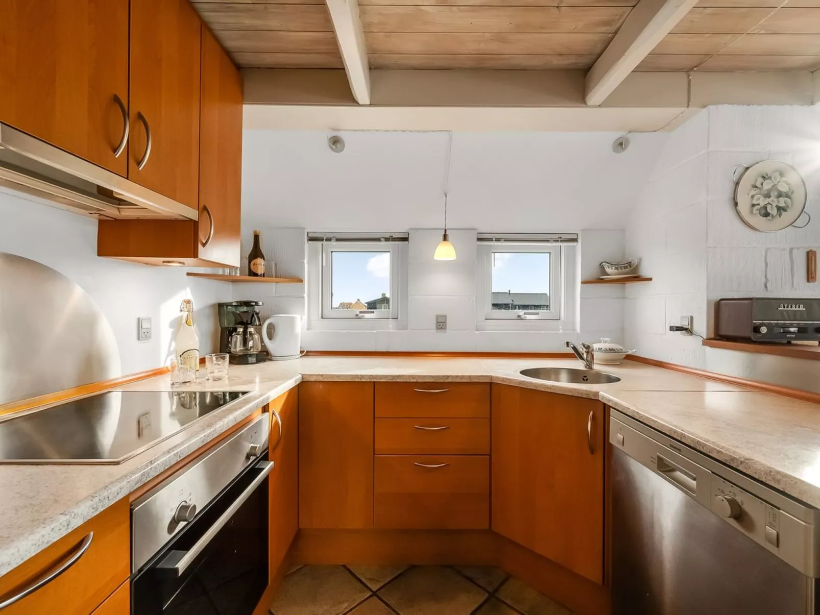 "Eringisl" - 50m from the sea-Drinnen