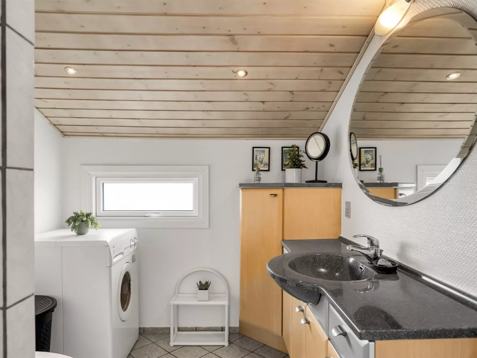 "Hælf" - 400m from the sea-Dedans