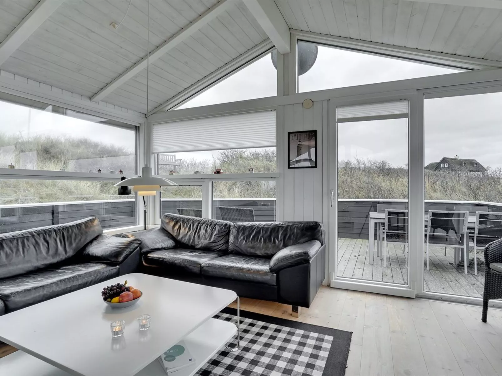 "Swerting" - 230m from the sea-Drinnen