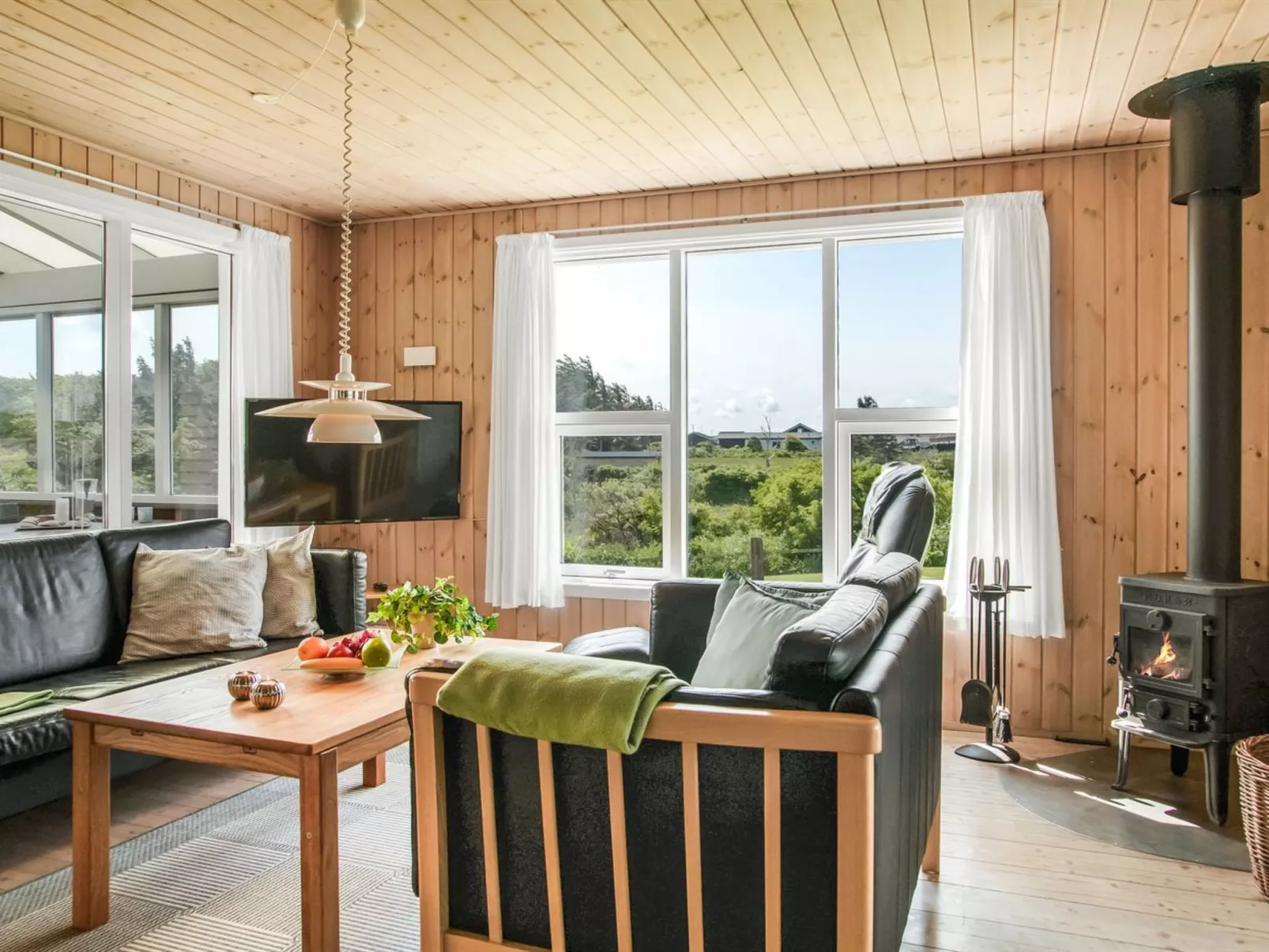 "Söffren" - 350m from the sea-Drinnen