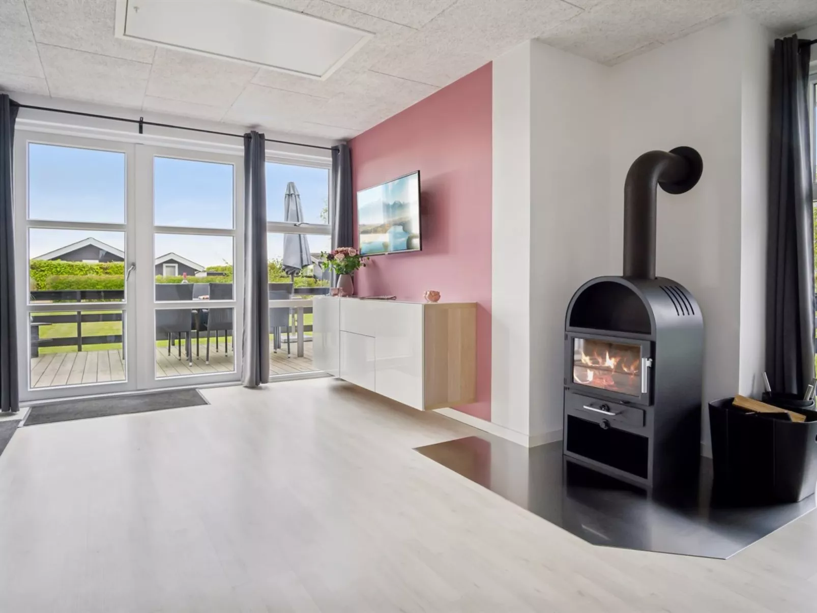 "Elvina" - 200m from the sea-Dedans