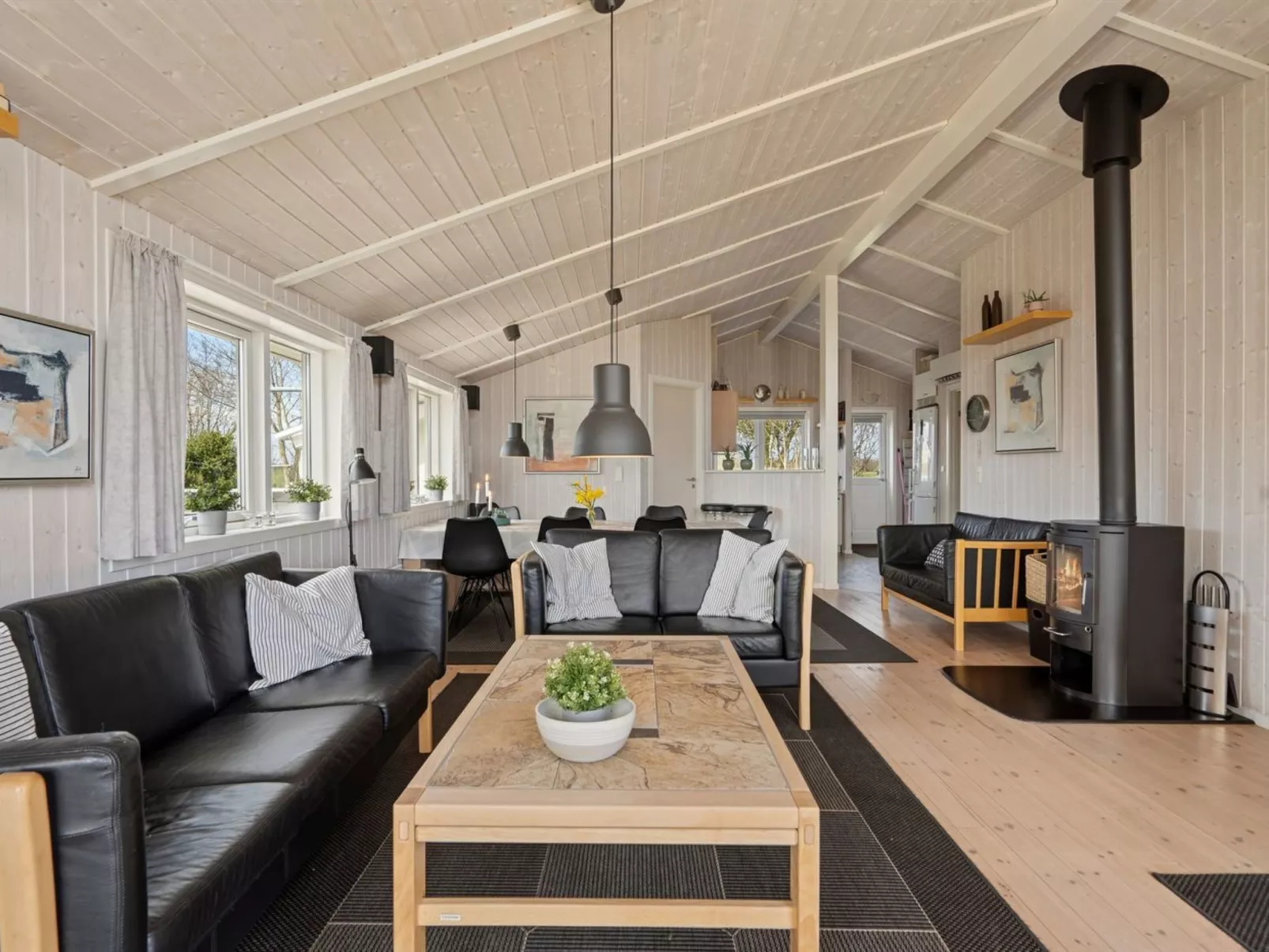 "Tjakko" - 700m from the sea-Inside