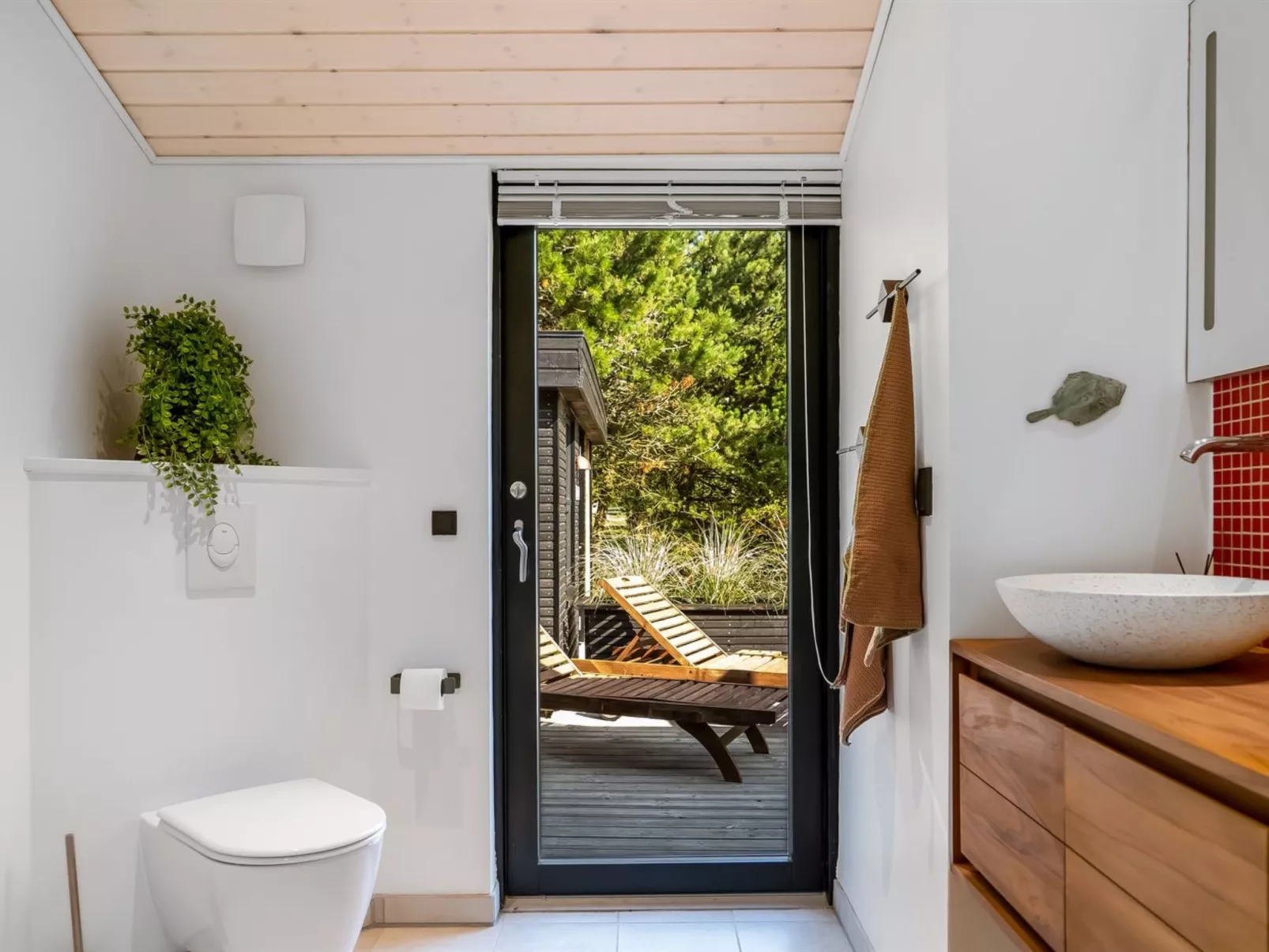 "Litle" - 600m from the sea-Inside