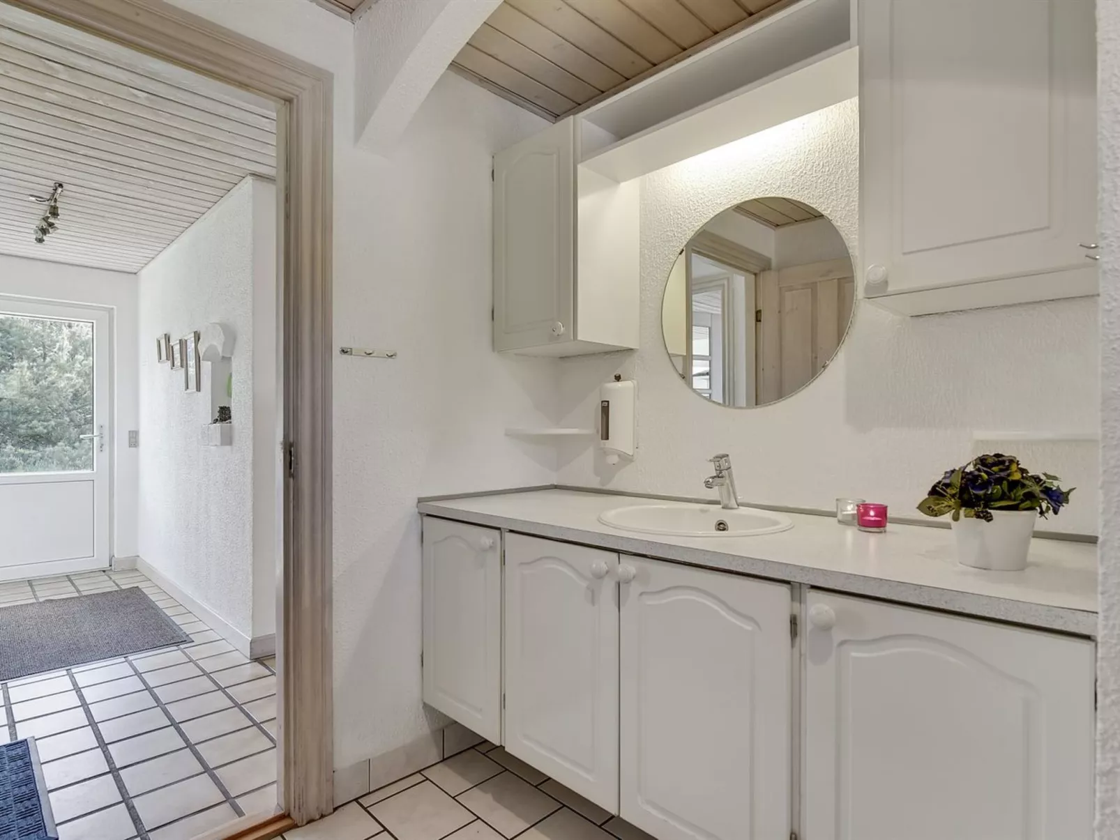 "Ameline" - 500m to the fjord-Drinnen