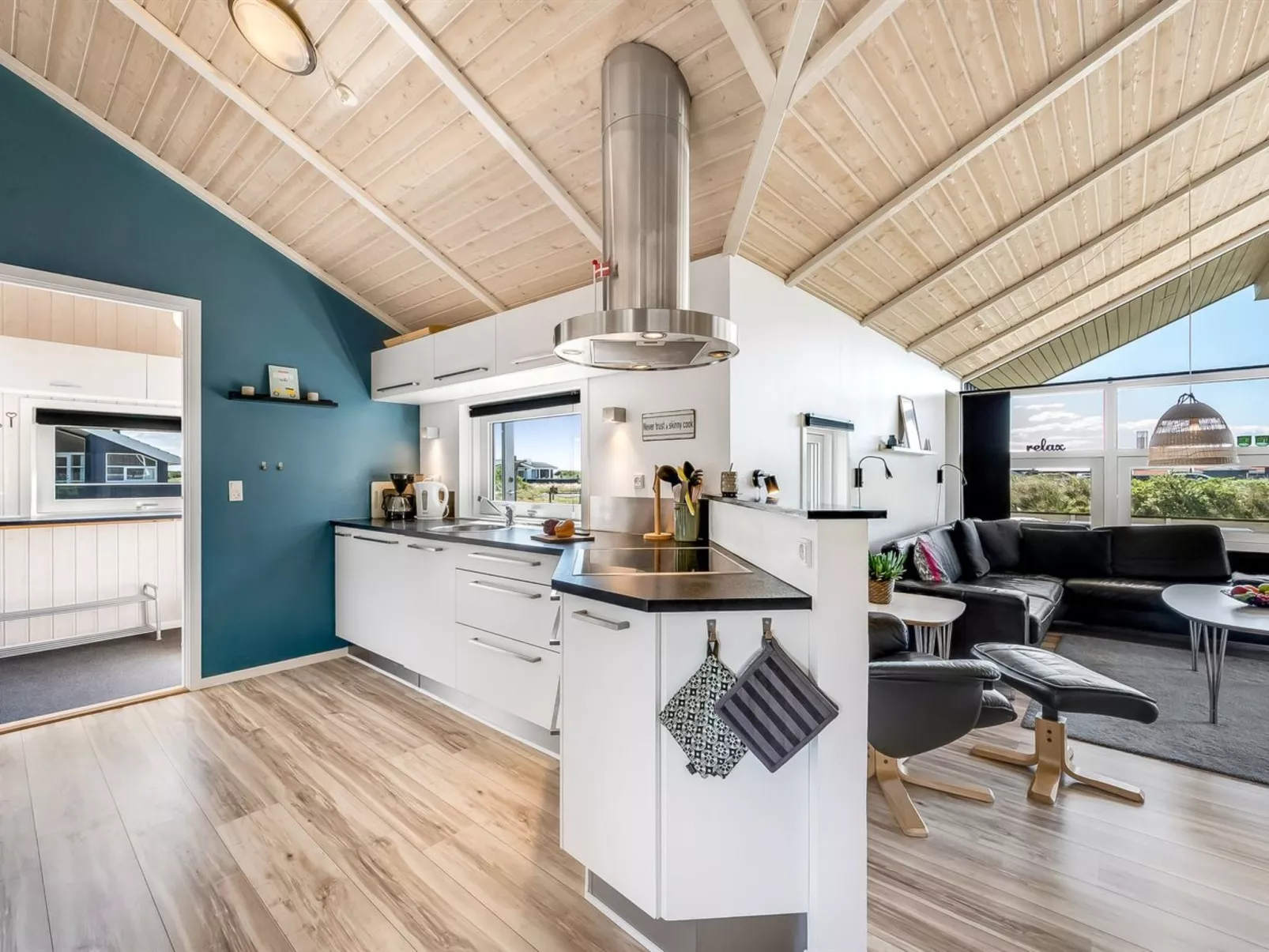 "Sylta" -  from the sea-Inside