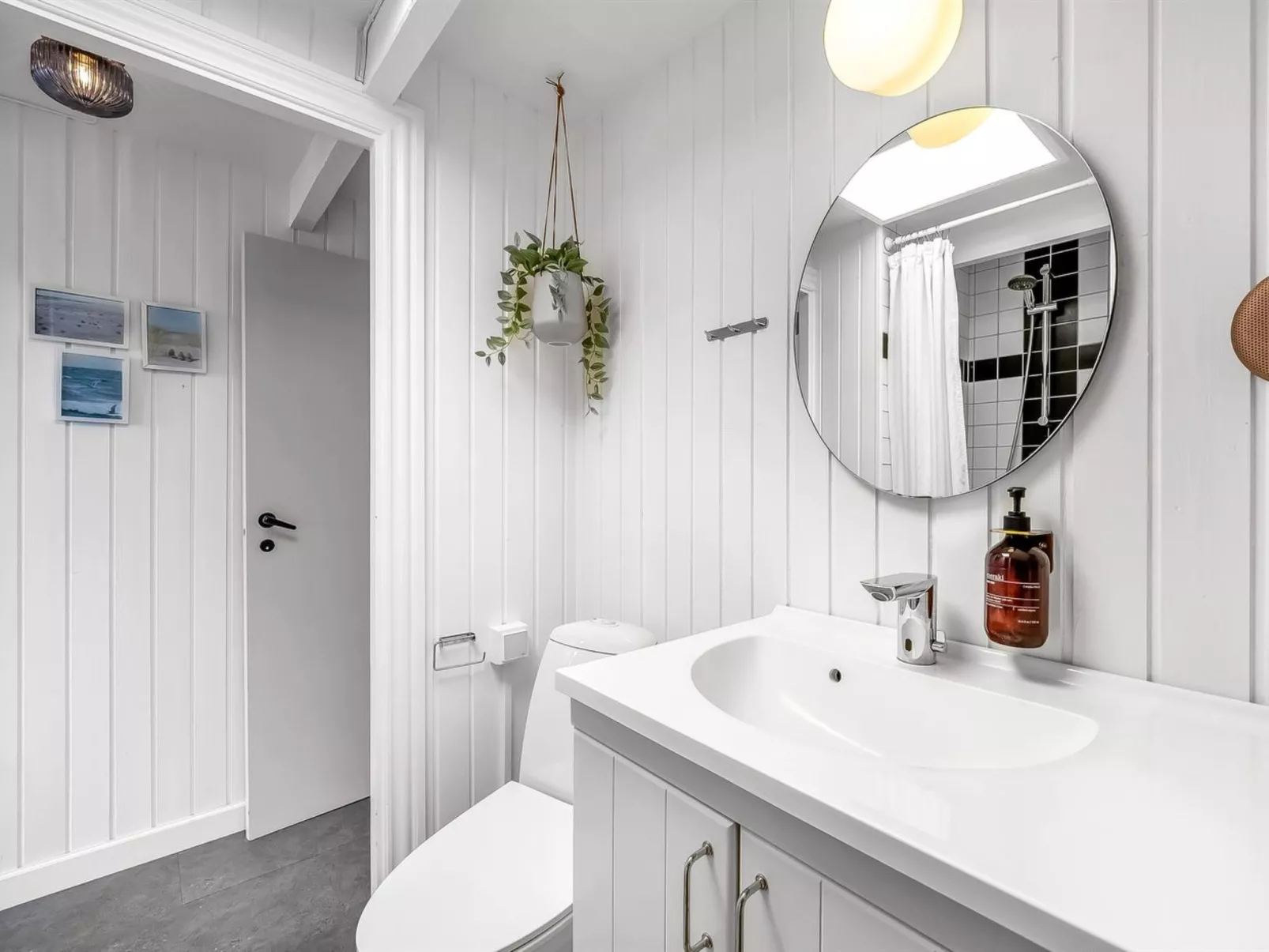 "Hen" - 400m from the sea-Dedans