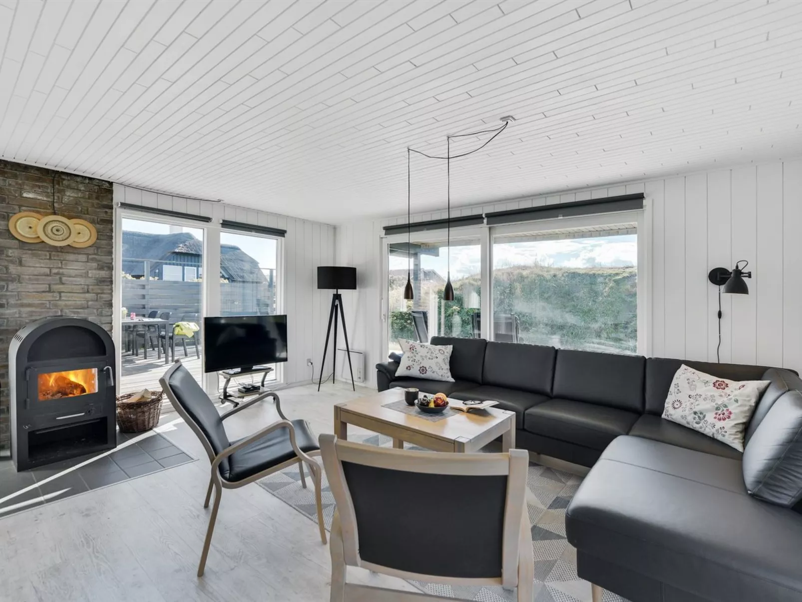 "Aiske" -  from the sea-Inside