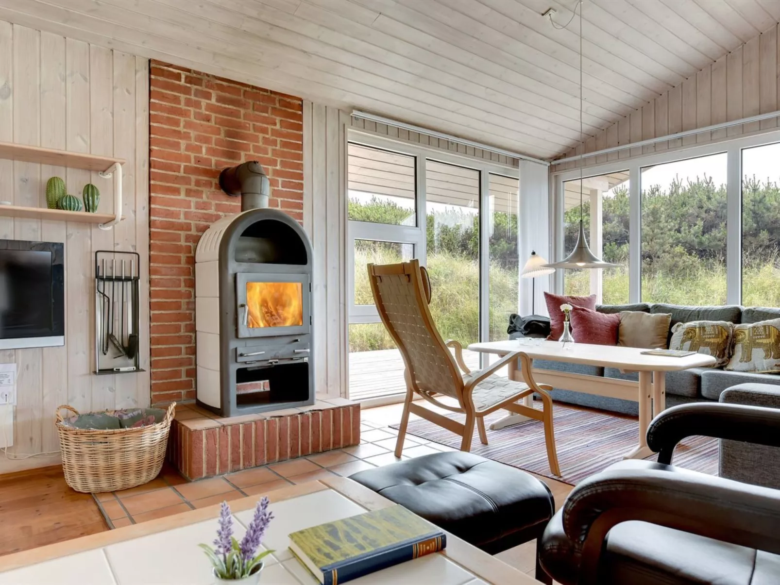 "Annemia" - 200m from the sea-Inside