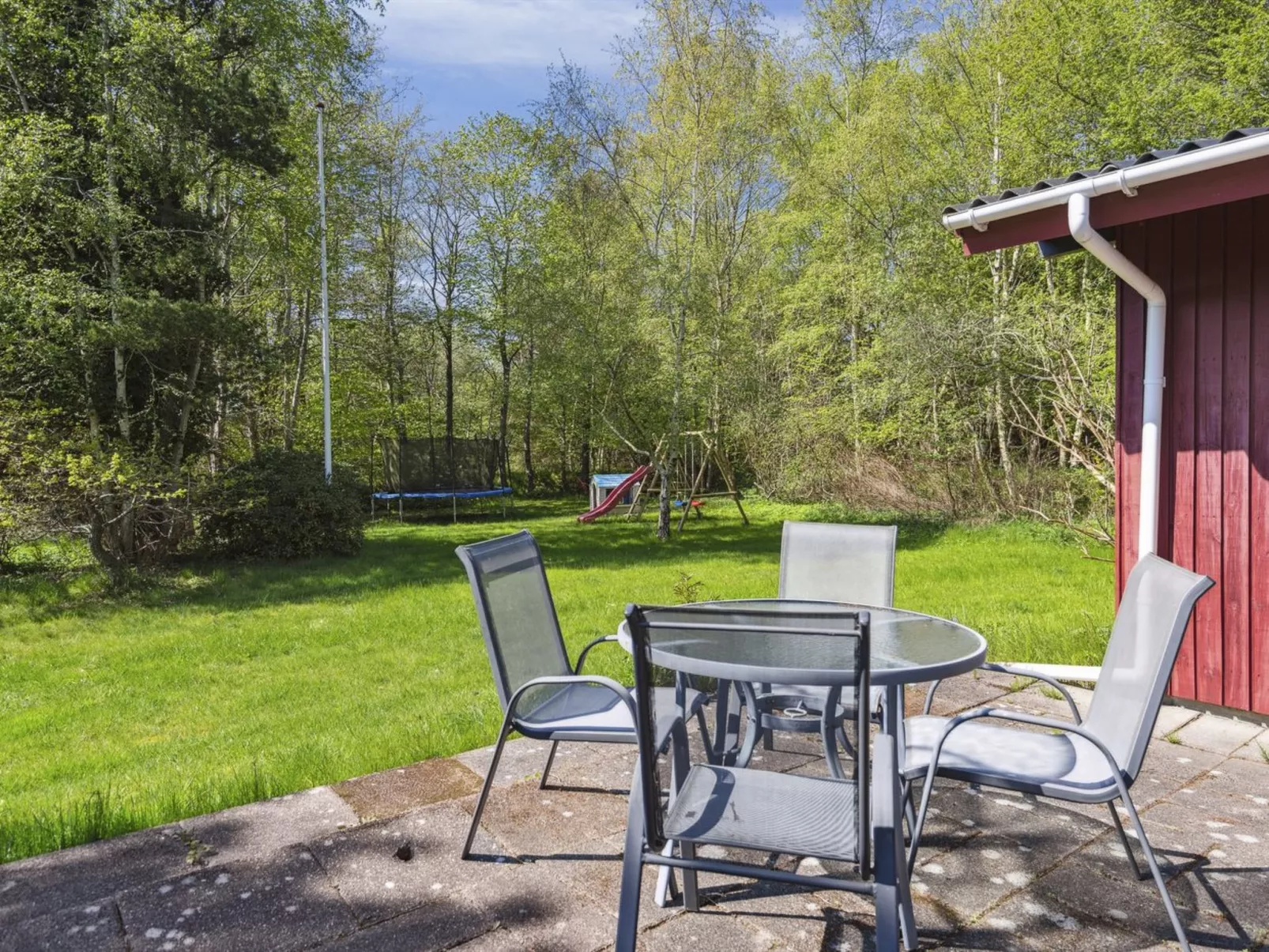 "Therbern" - 1.7km from the sea-Outside