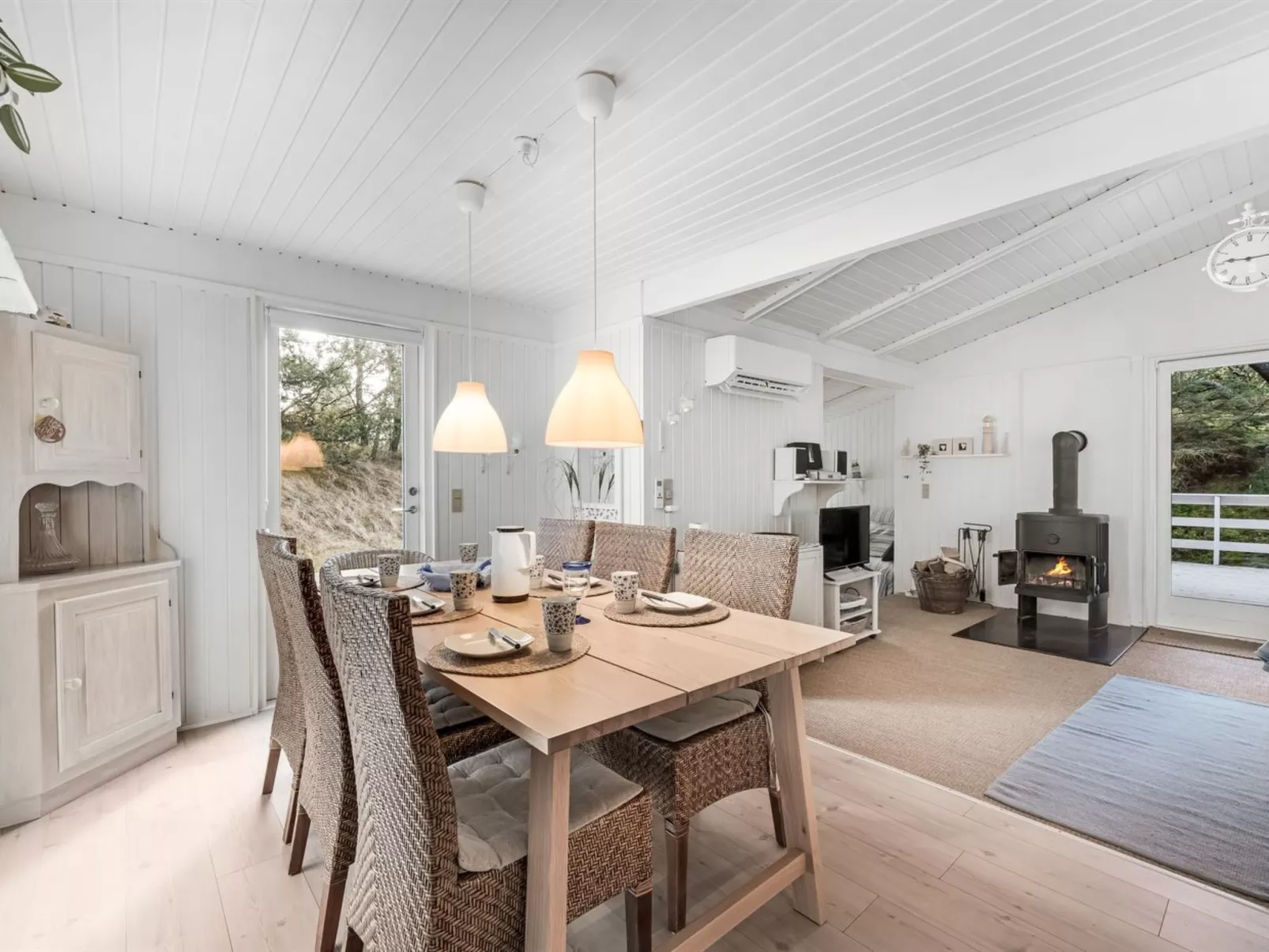 "Galathea" - 800m from the sea-Drinnen