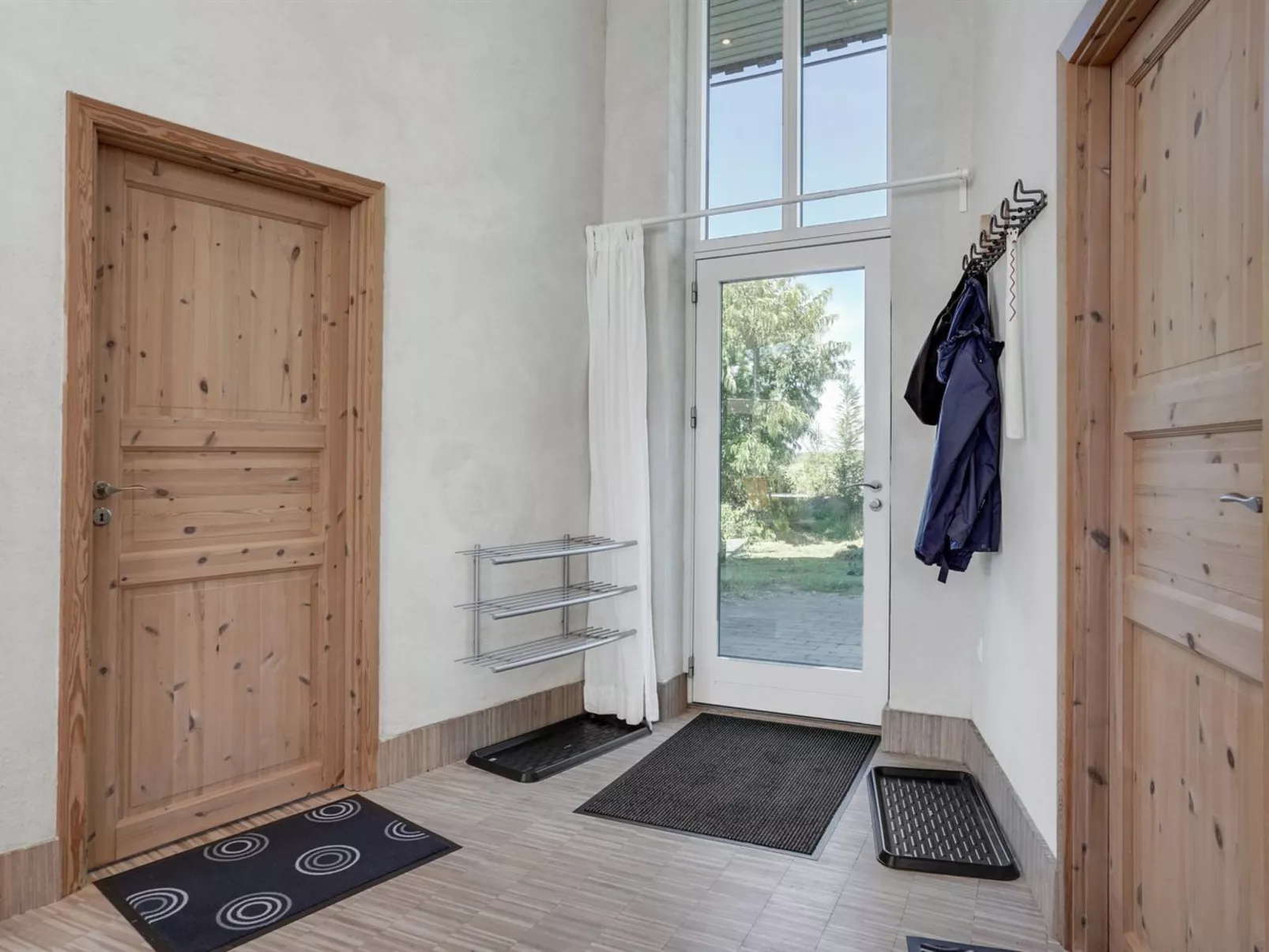 "Ullvi" - 3.8km from the sea-Inside