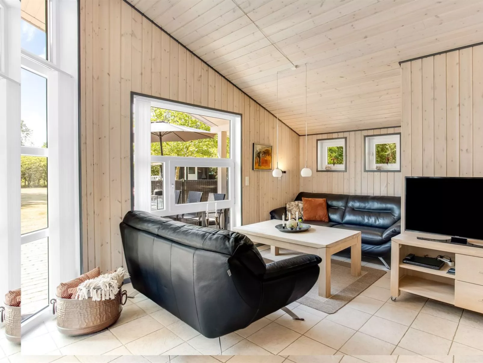 "Gylla" - 12km from the sea-Dedans