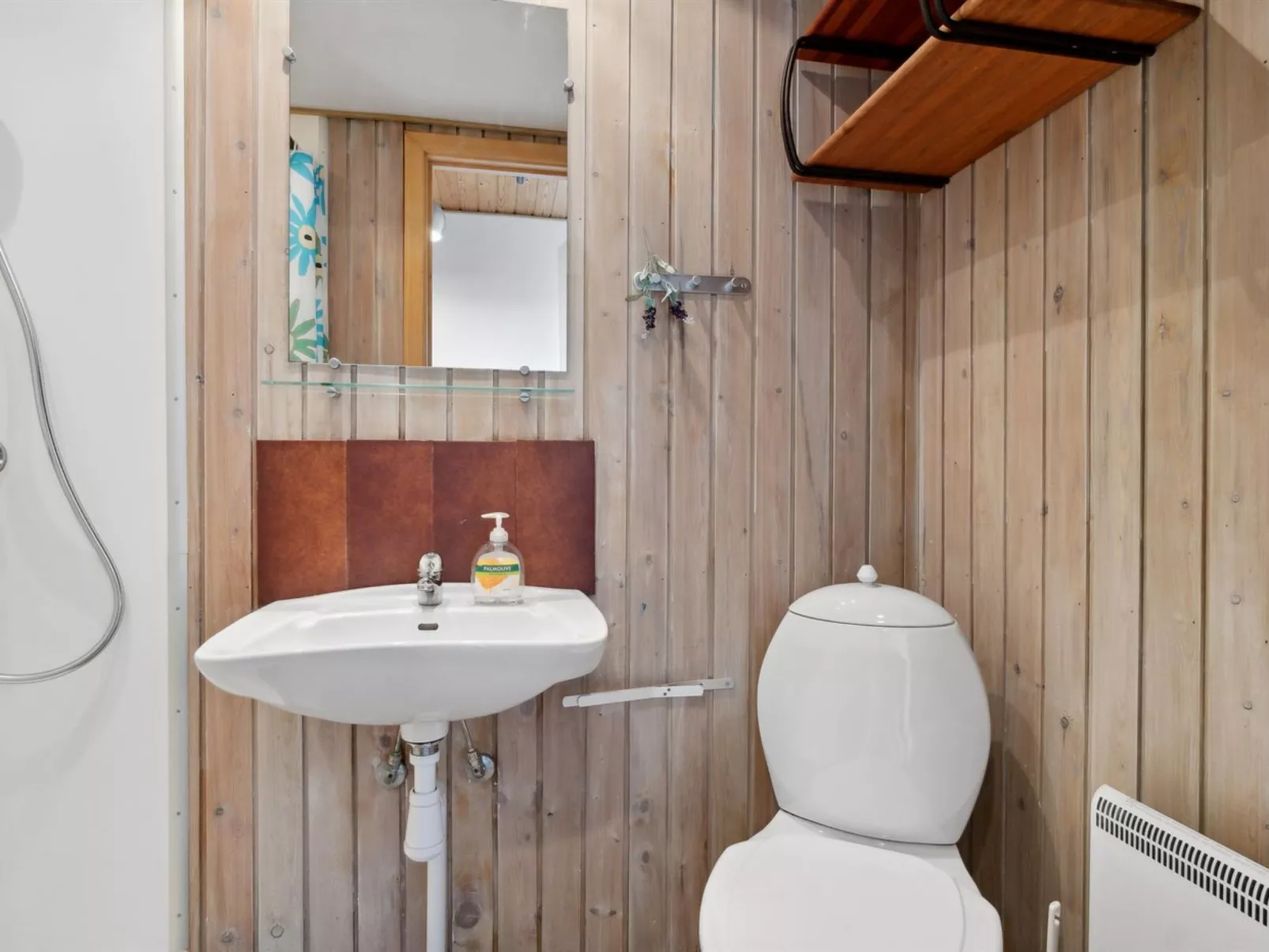 "Dineke" - 200m to the fjord-Dedans