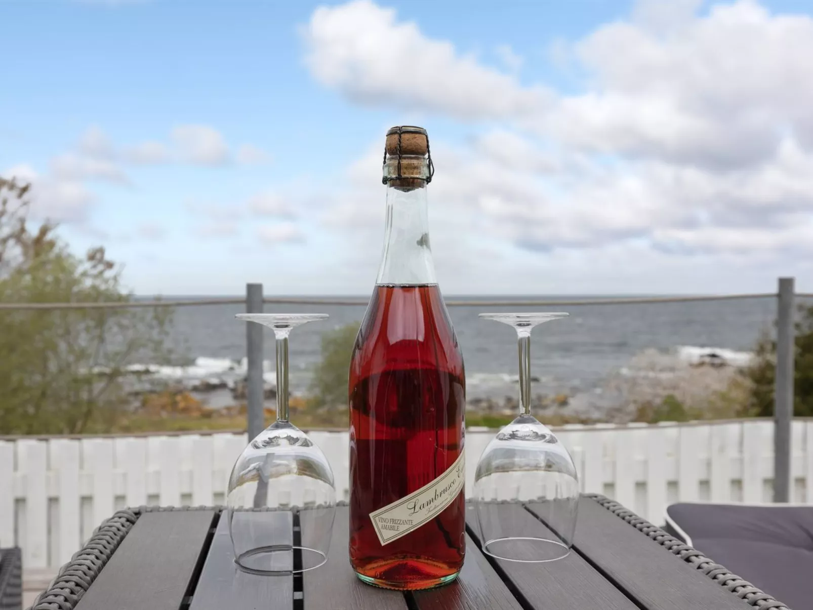 "Ensio" - 150m from the sea-Draußen