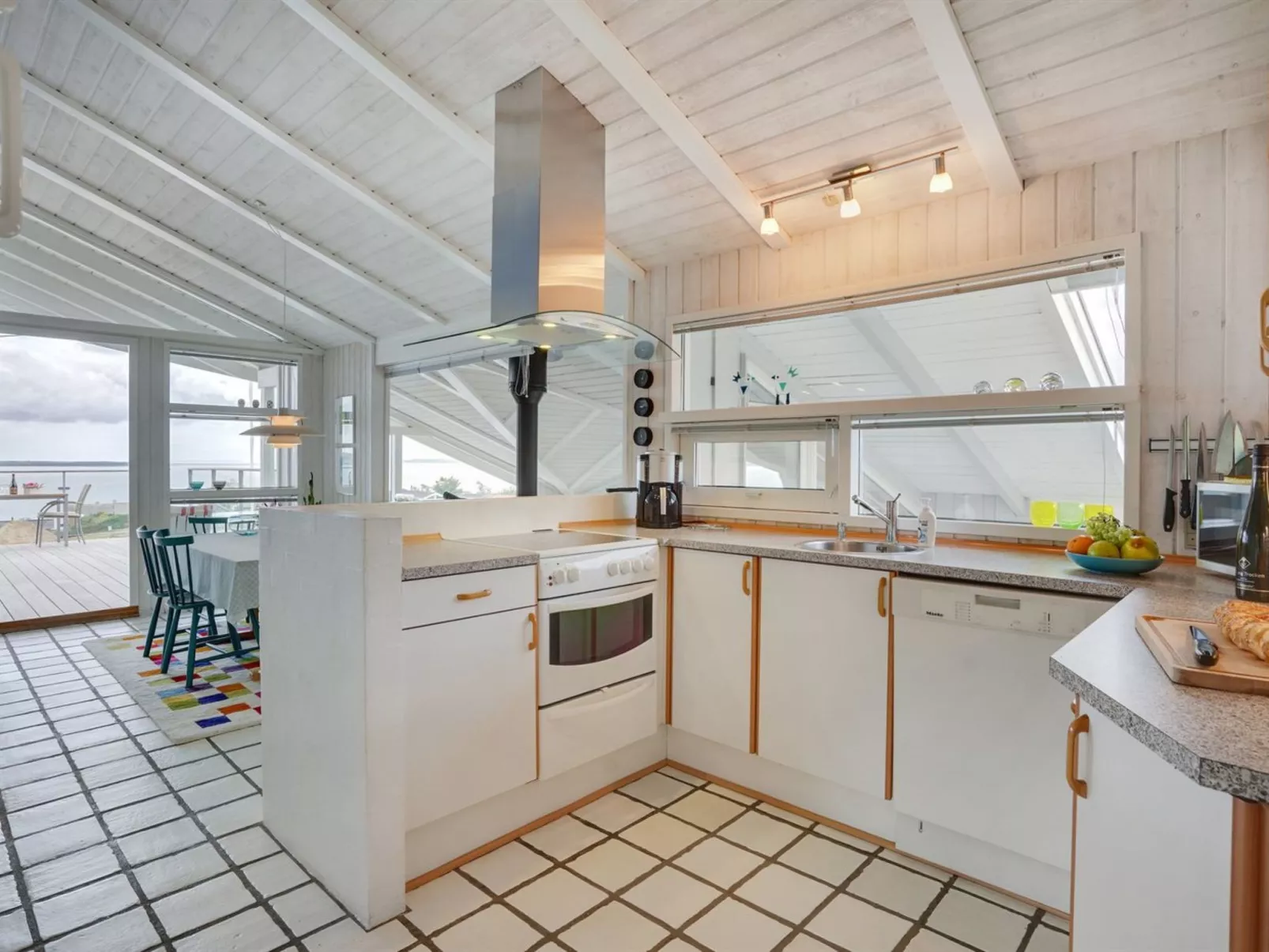 "Eilen" - 250m from the sea-Inside