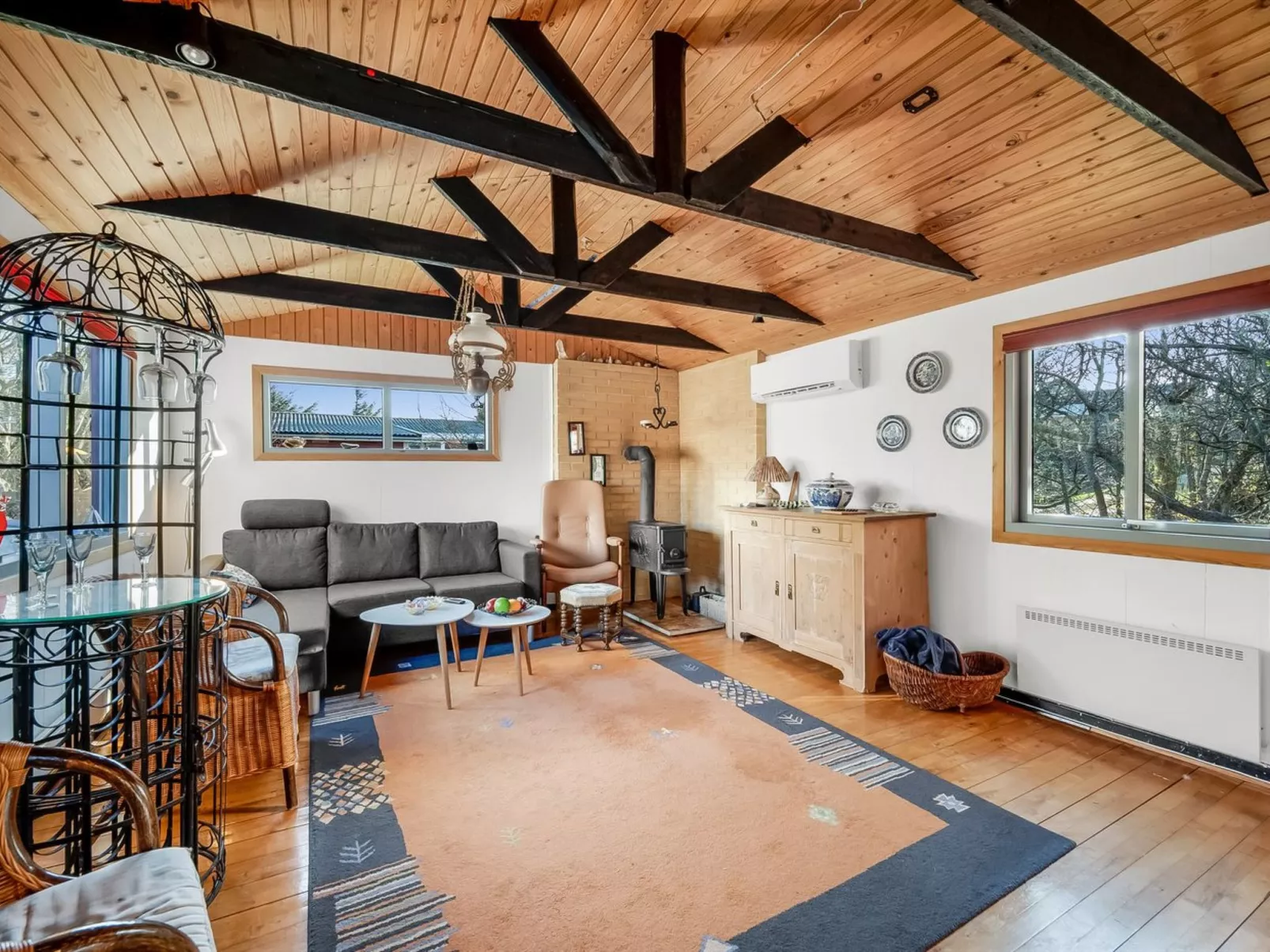 "Alpi" - 250m to the fjord-Inside