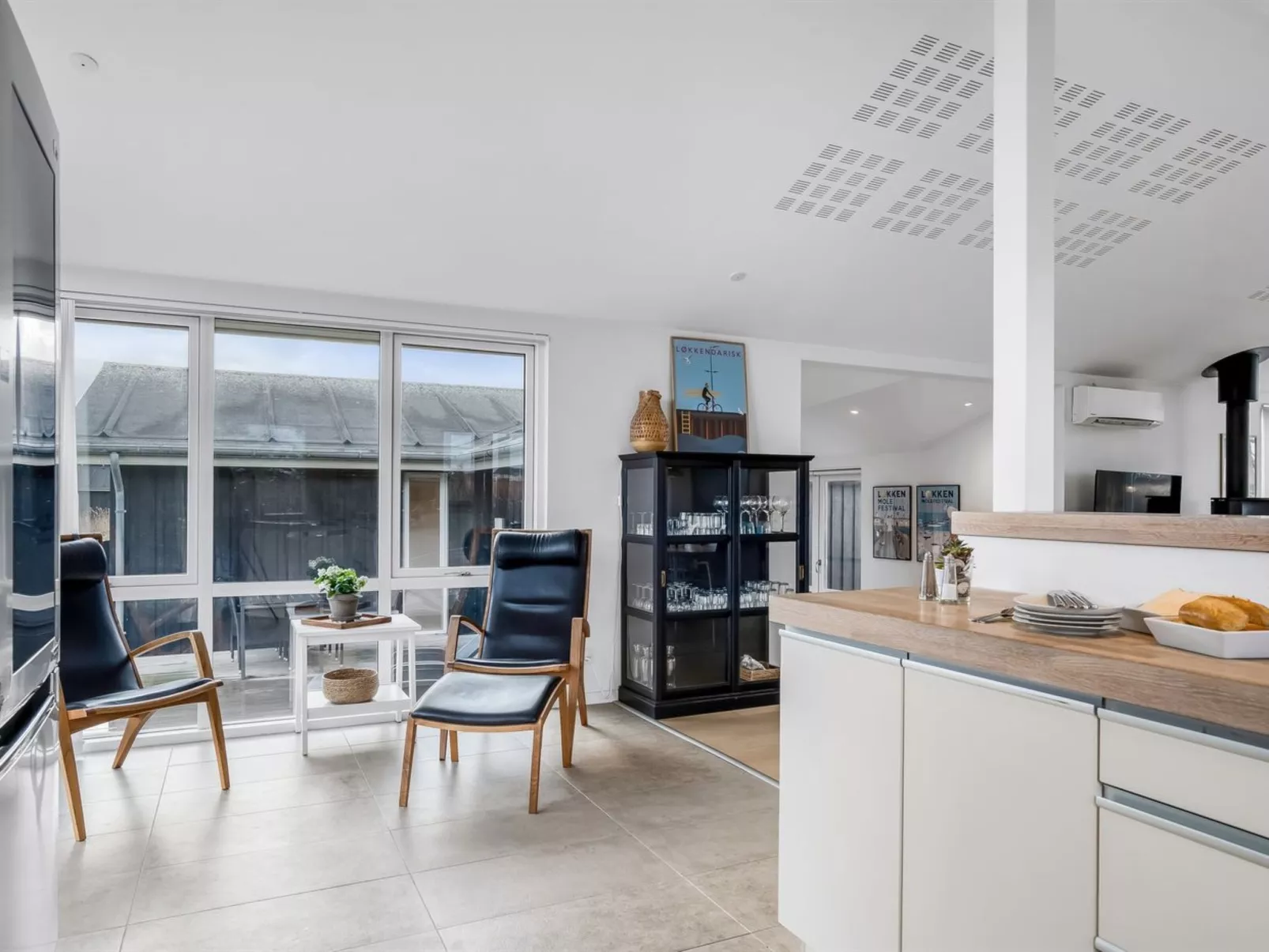 "Eileen" - 300m from the sea-Drinnen