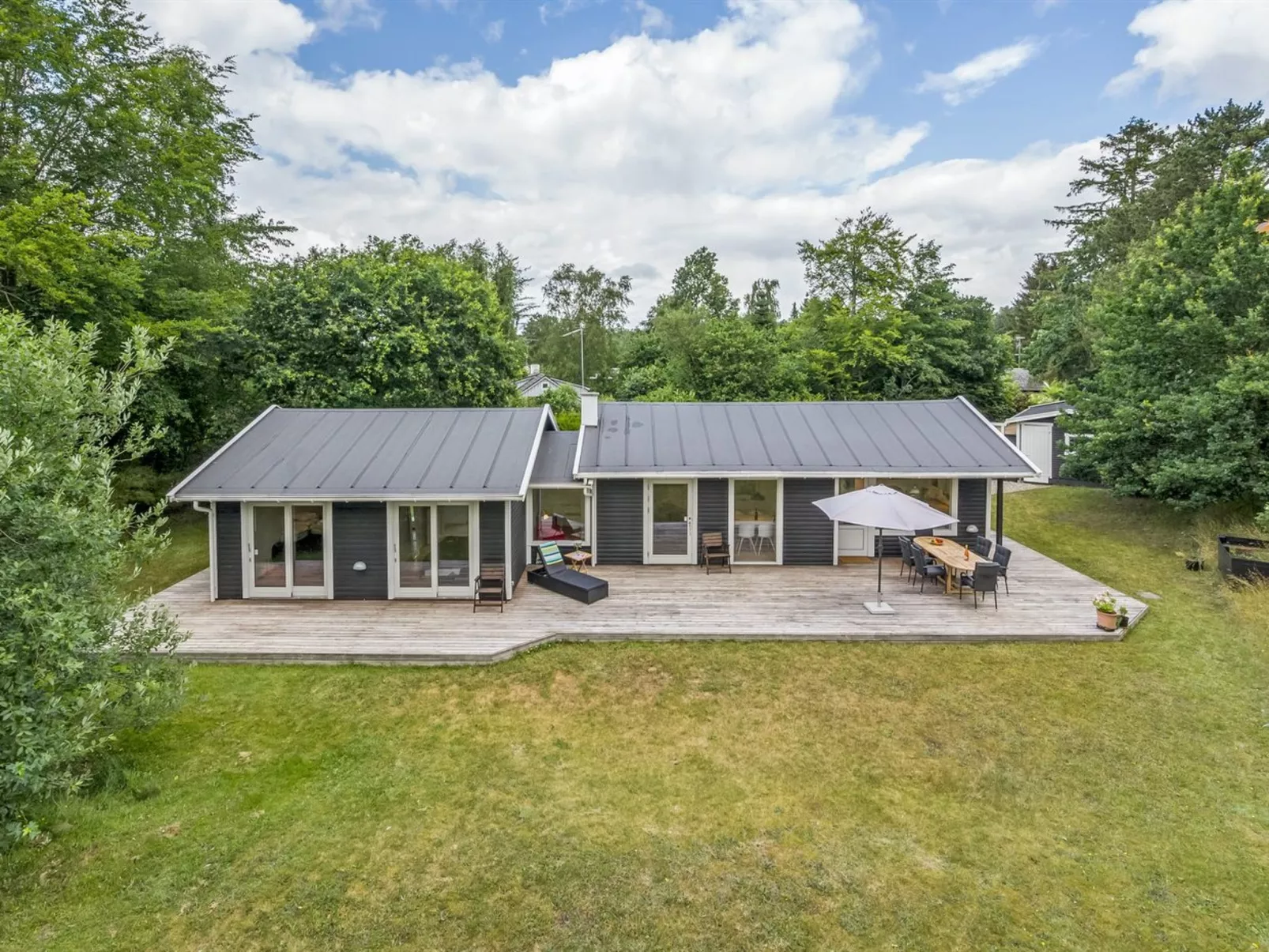 "Sverkel" - 700m from the sea-Draußen