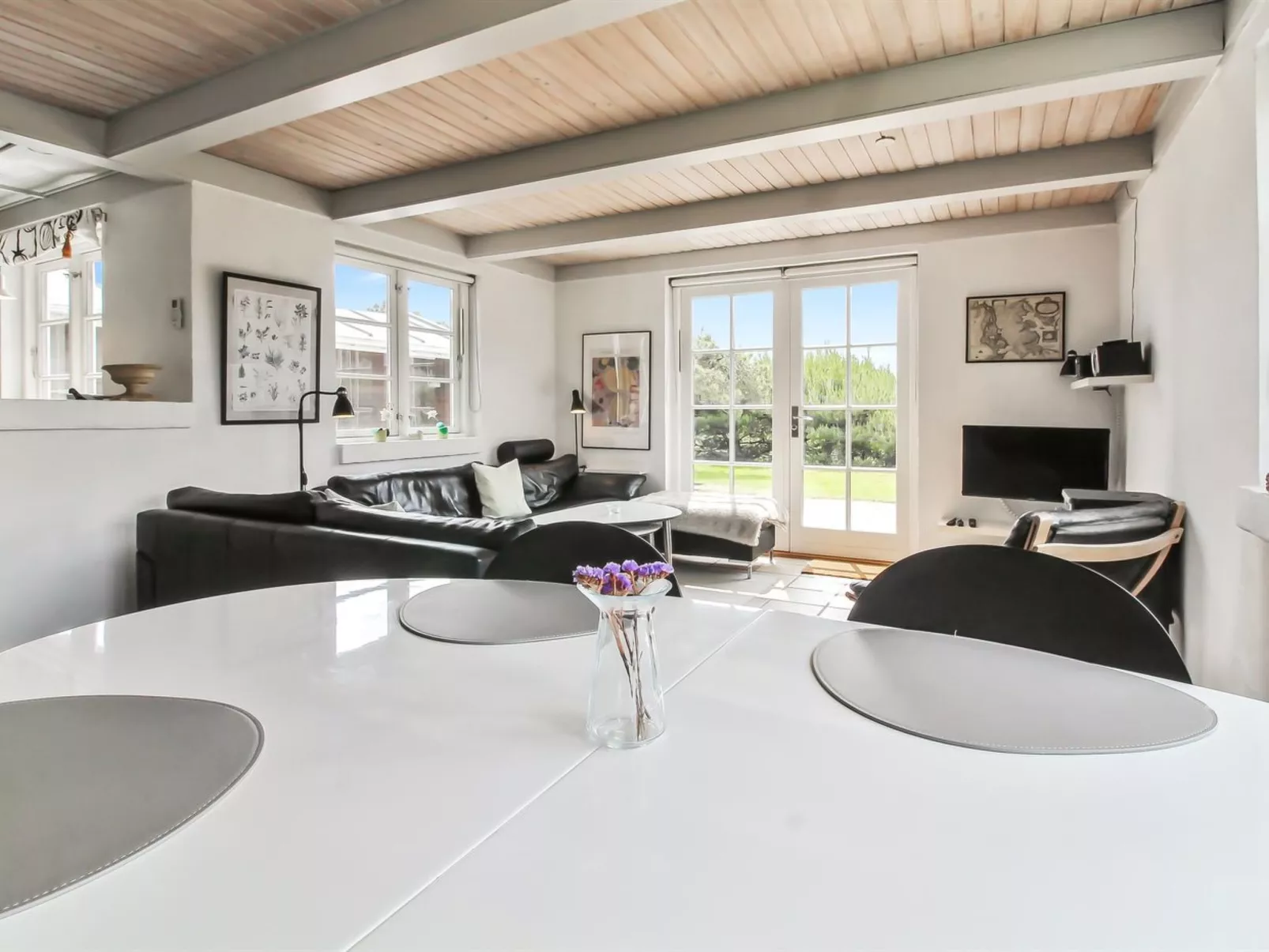 "Amaja" - 1.9km from the sea-Inside