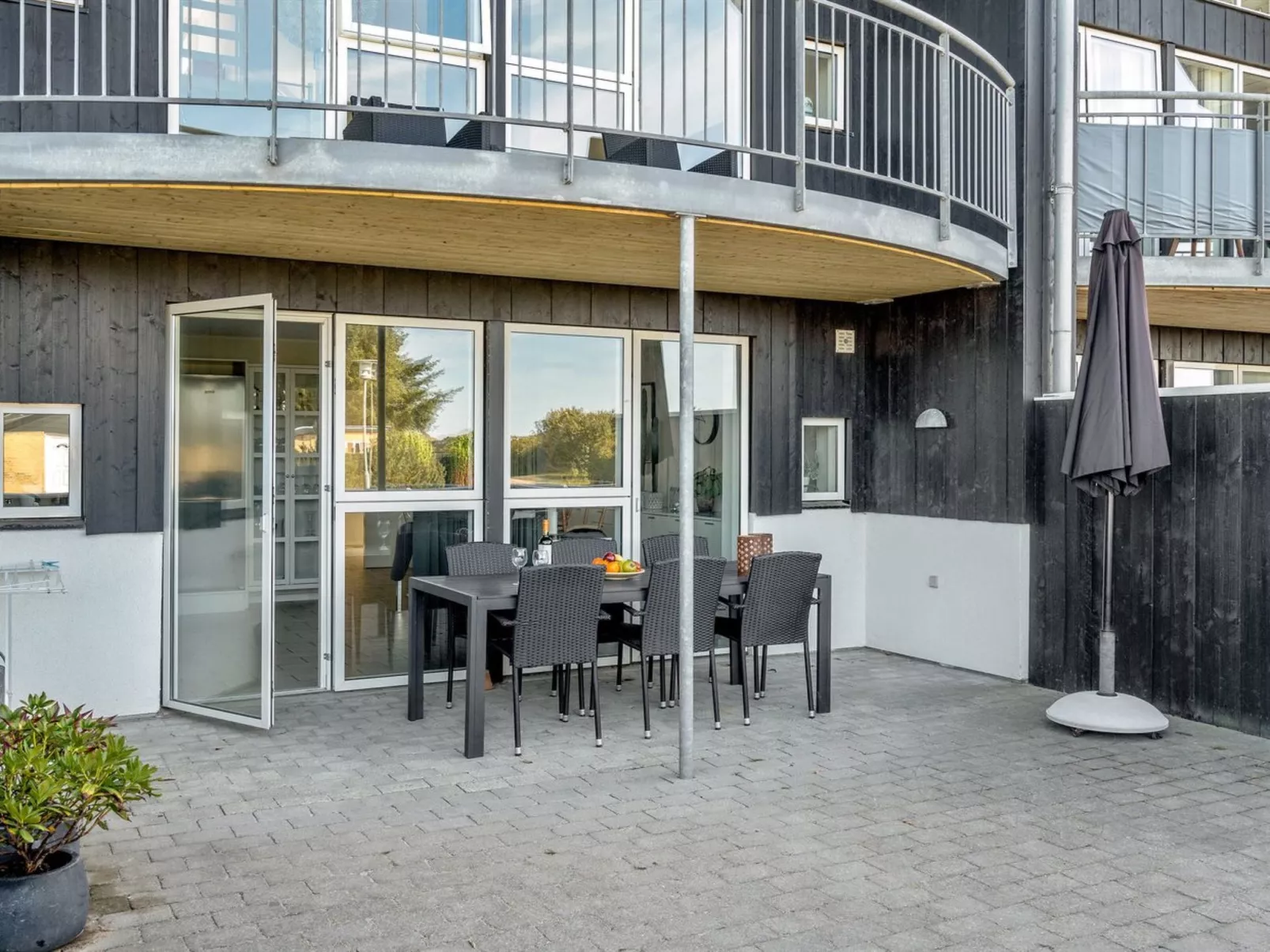 "Katharine" - 600m from the sea-Draußen