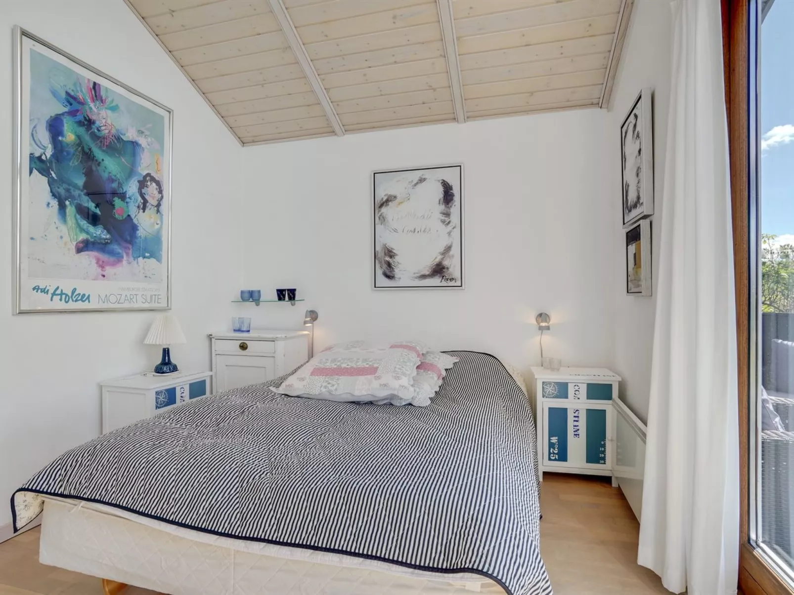 "Gudmunda" - 200m to the fjord-Dedans