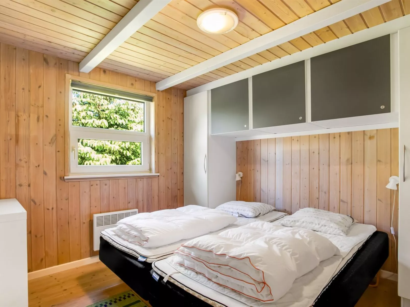 "Winder" - 1.3km from the sea-Inside