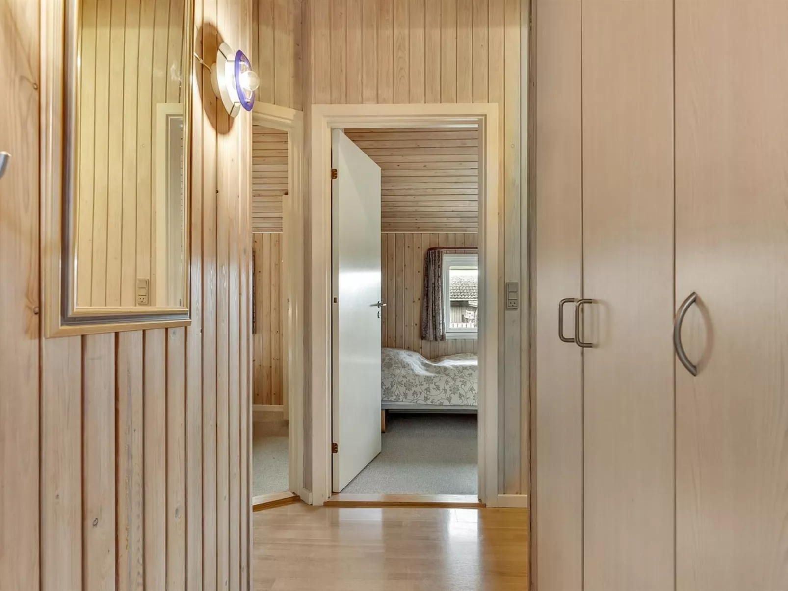 "Hjalmar" - 400m from the sea-Inside