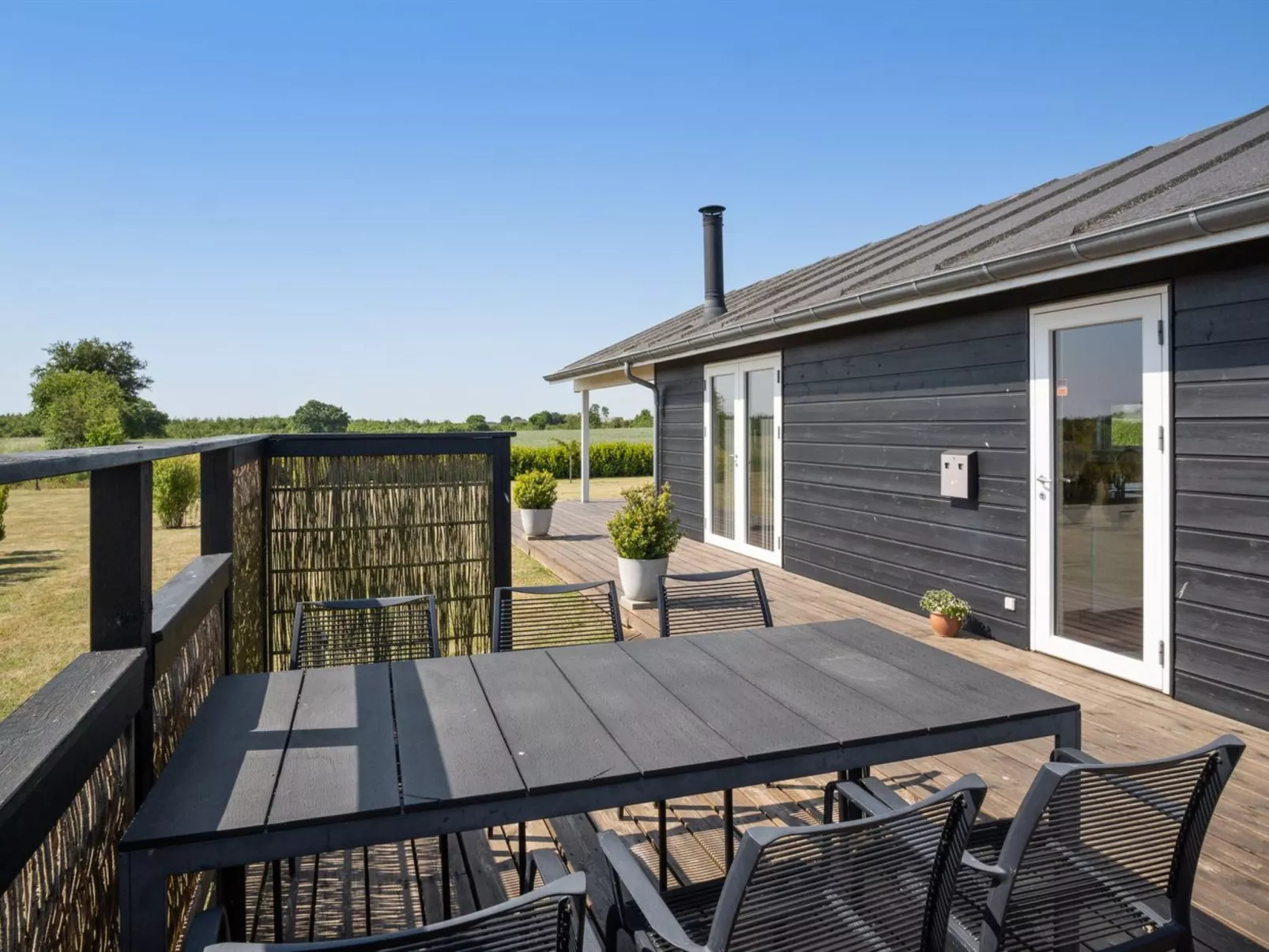 "Iorund" - 550m from the sea-Draußen