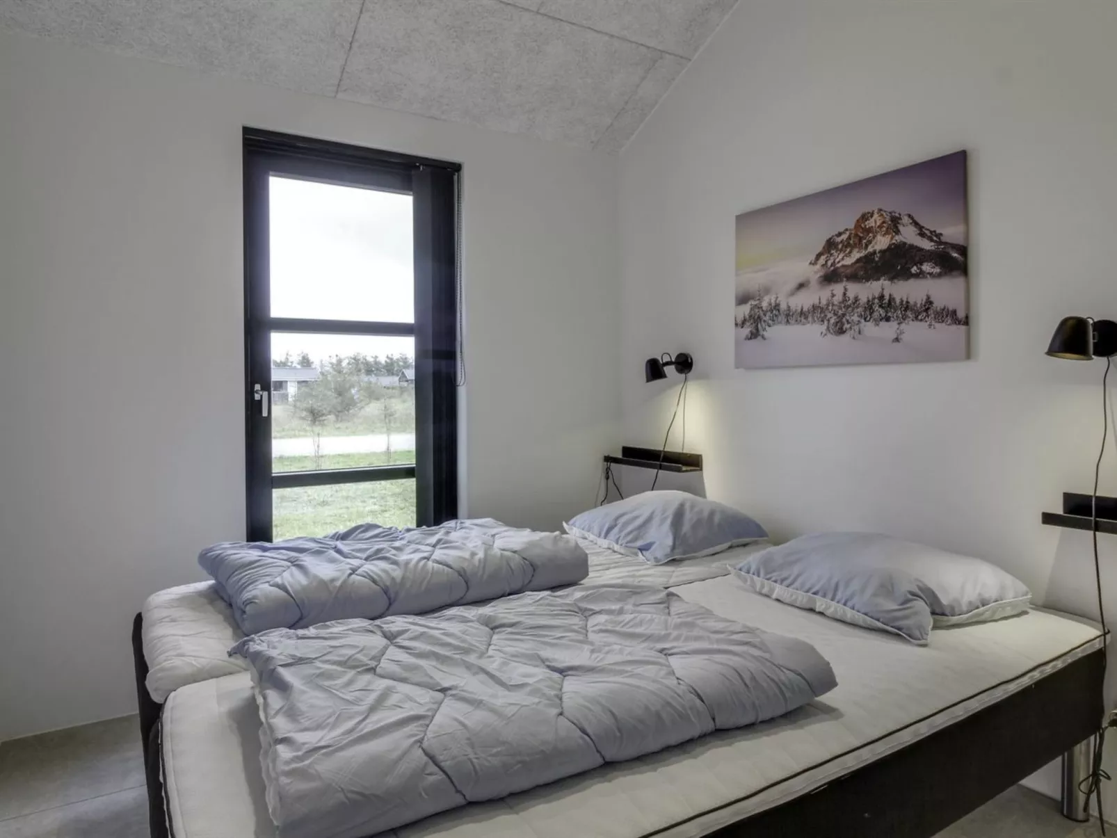 "Juho" - 900m from the sea-Inside