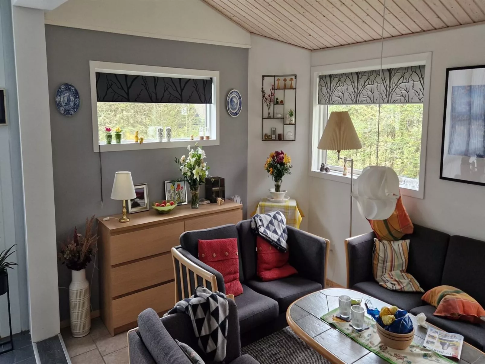 "Guthrik" - 900m from the sea-Inside